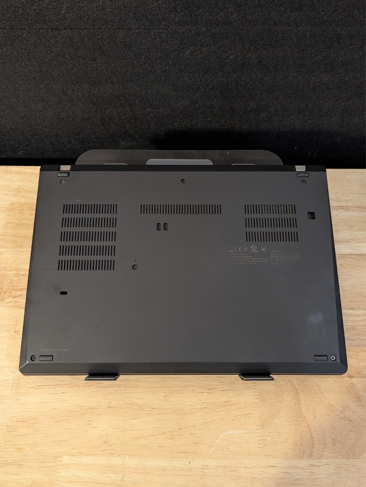Lenovo Thinkpad P14s Gen 1 | i5-10310U | 256Gb | 16Gb | P520
