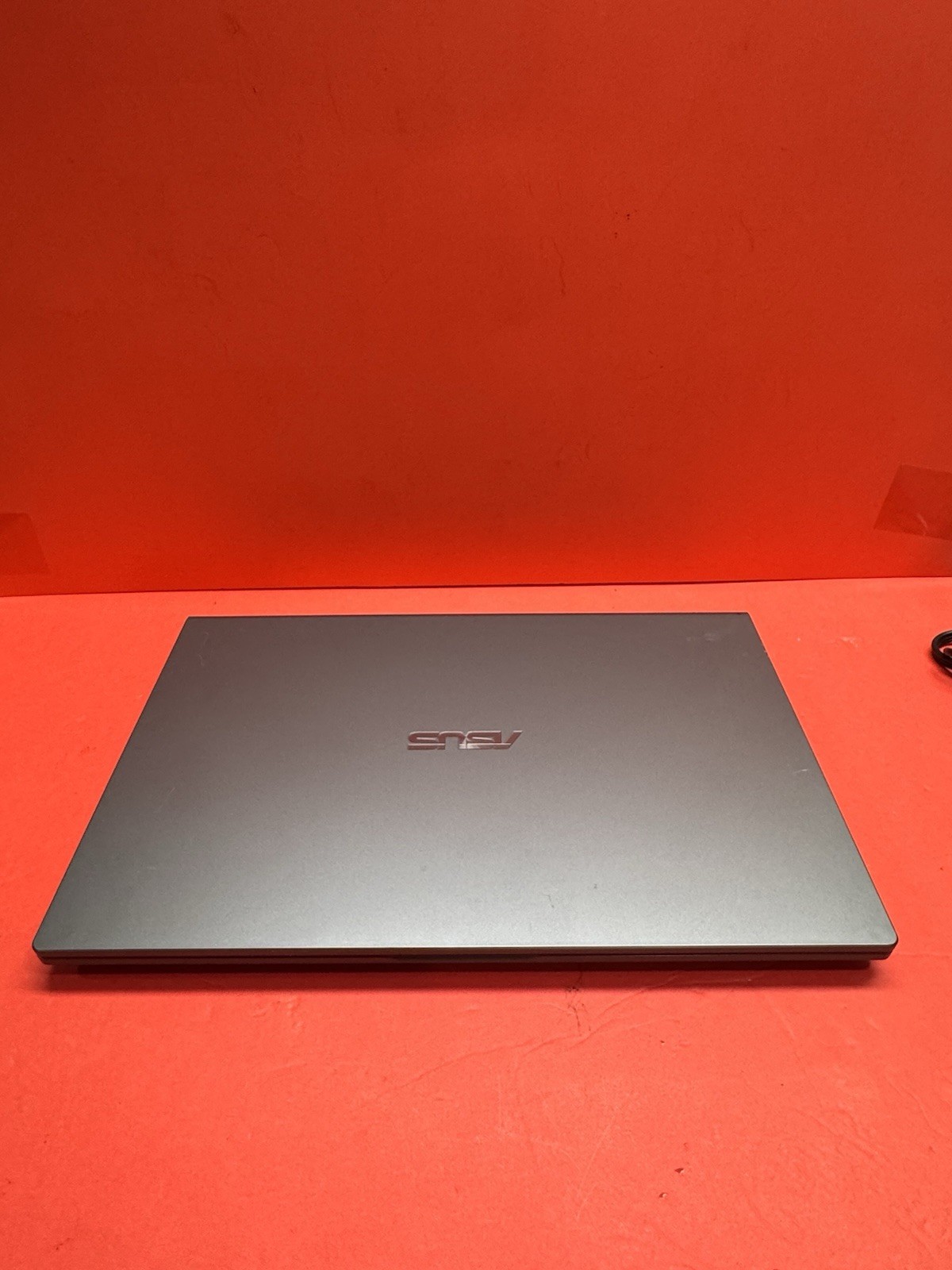 asus vivobook 15.4” X509FA 8th i5 1.6GHz-8GBRAN-256GBSSD Windows11pro