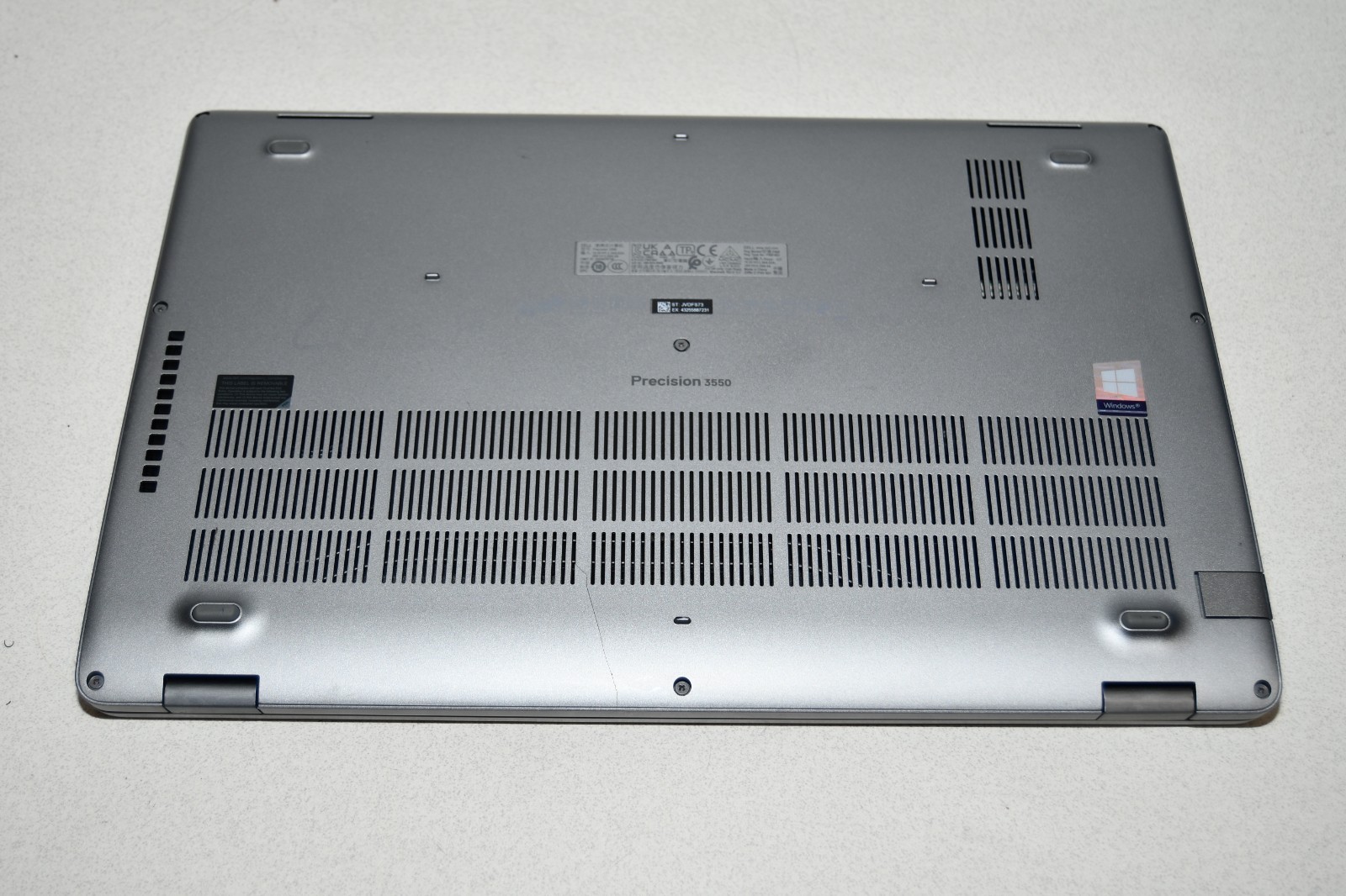 ^ Dell Precision 3550 15.6″ Intel i7-10510U @ 1.80GHz 16GB Ram No HD #X6990