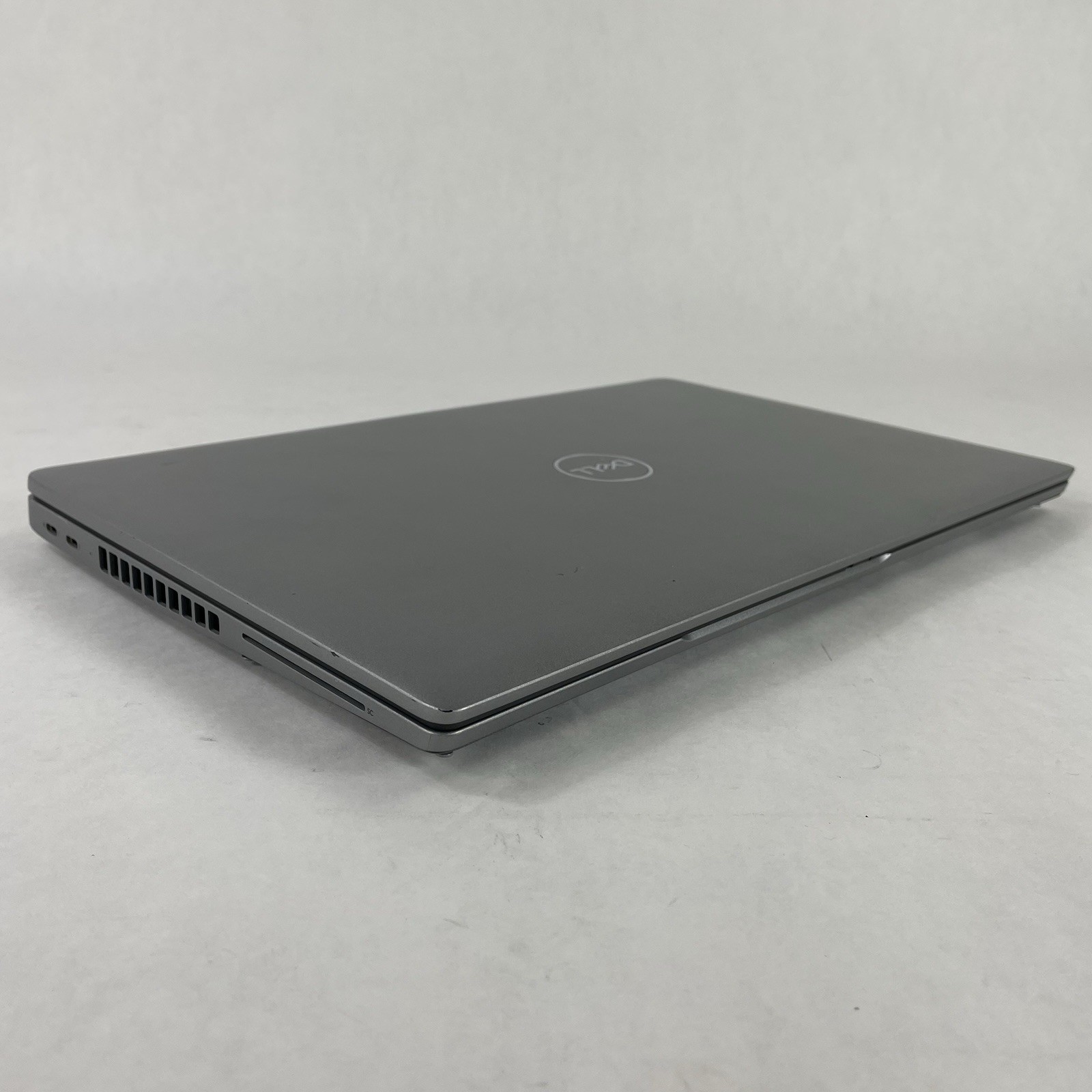 Dell Latitude 5540 15.6″ i7-1365U 4.75 GHz 8 GB RAM No SSD No OS Missing 9 Key