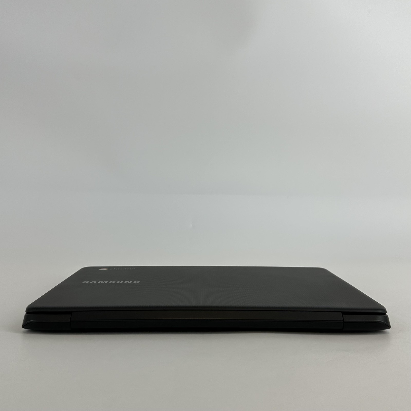 Samsung Chromebook 3 XE500C13 11.6 HD 1.6 GHz Celeron 2GB 16GB eMMC BAD BATTERY