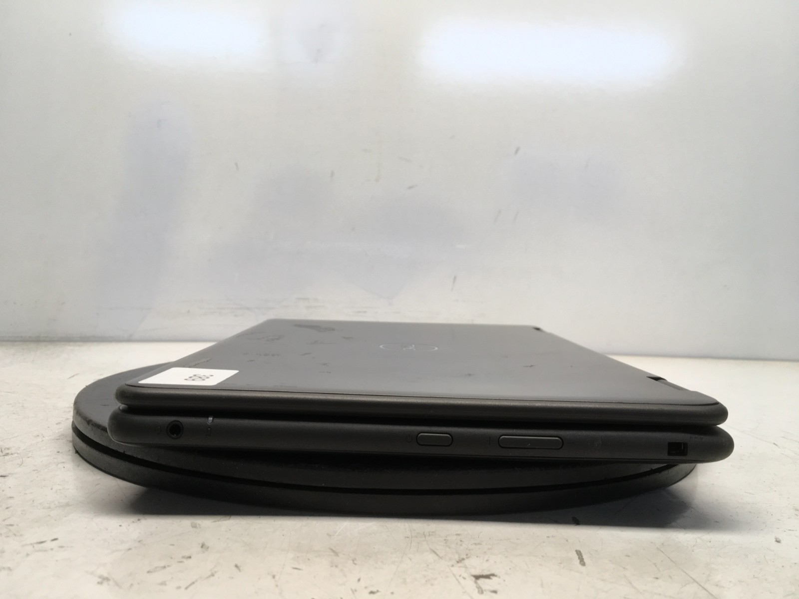 Dell Latitude 3190 2-In-1 Intel Celeron N4100 1.1GHz 4 GB NO HDD