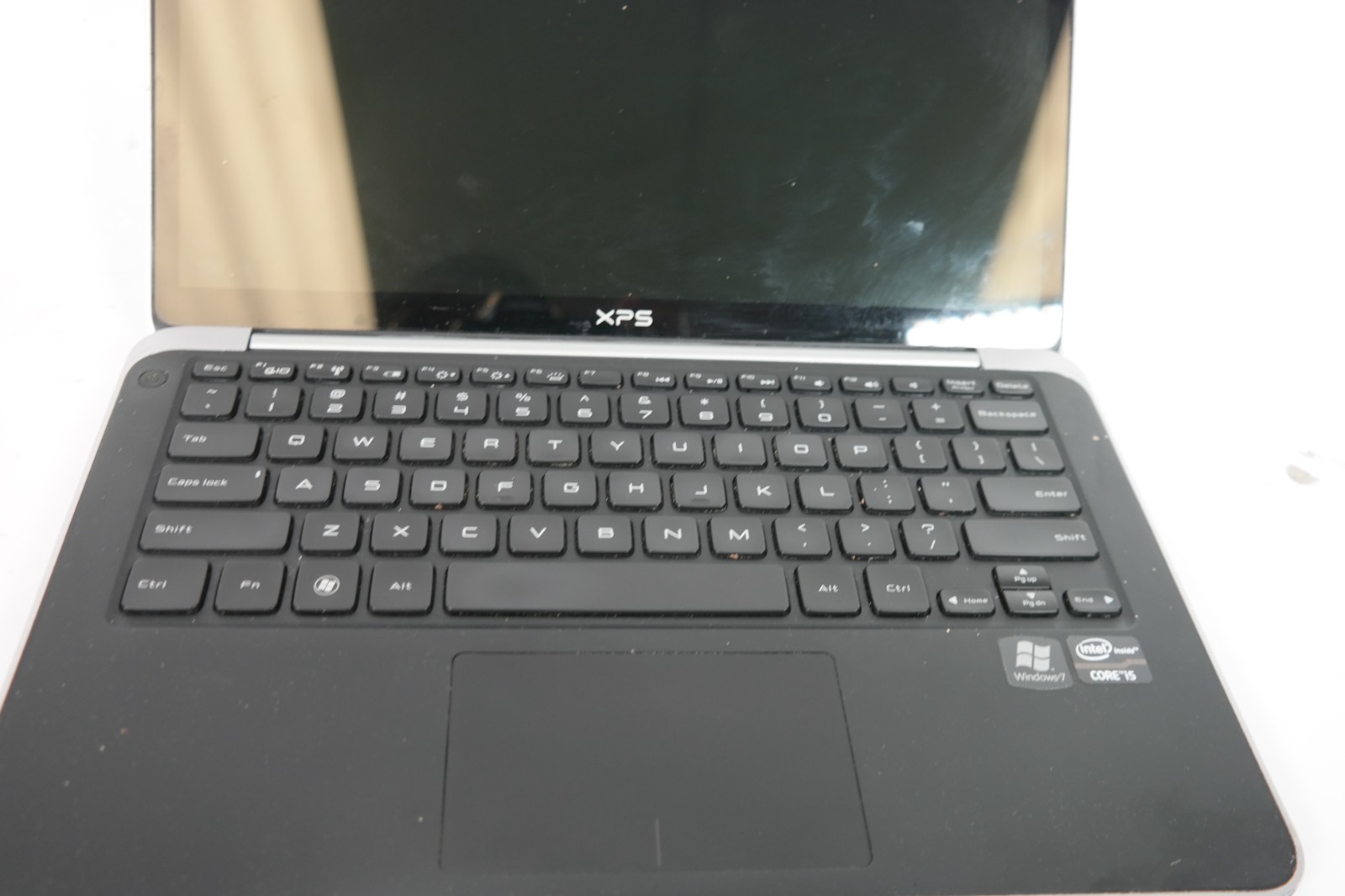 Dell XPS intel i5 – 4GB RAM – 120GB eMMC – Bad Battery