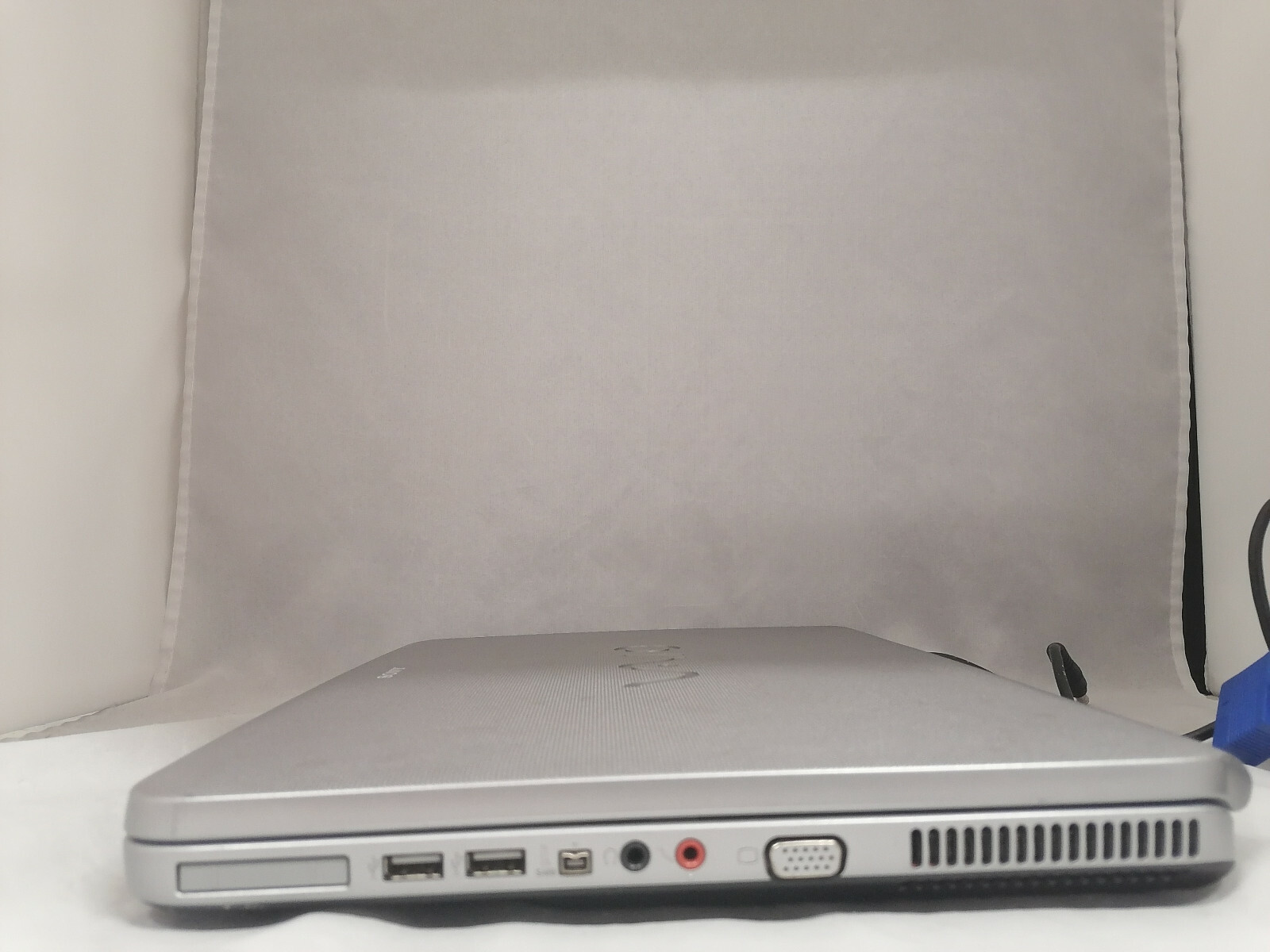 Sony VAIO VGN-NR110E t2310 @1.46GHz 2GB DDR2 Broken Screen Missing 2 Keys