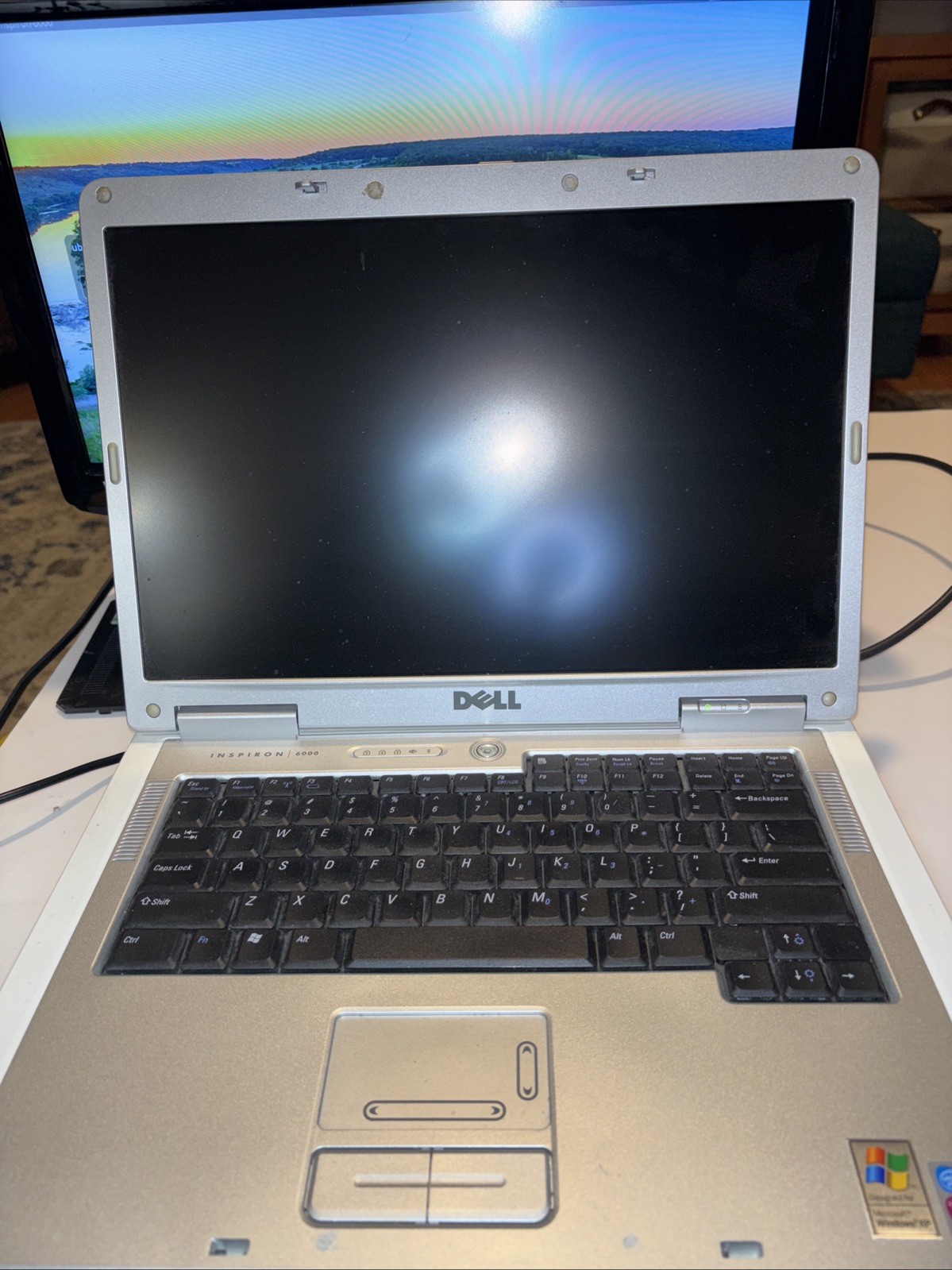 Dell Inspiron 6000 PP12L 14.1in 1Gb RAM 250Gb HDD Intel Pentium 1.6GHz Ubuntu