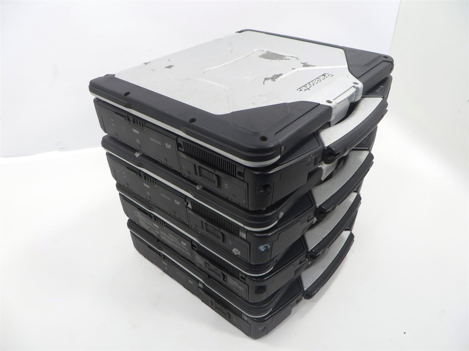 Lot 4 Panasonic CF-31 Core i5-5300U 2.30GHz 4GB RAM MK5 (CF-3120-02CM)