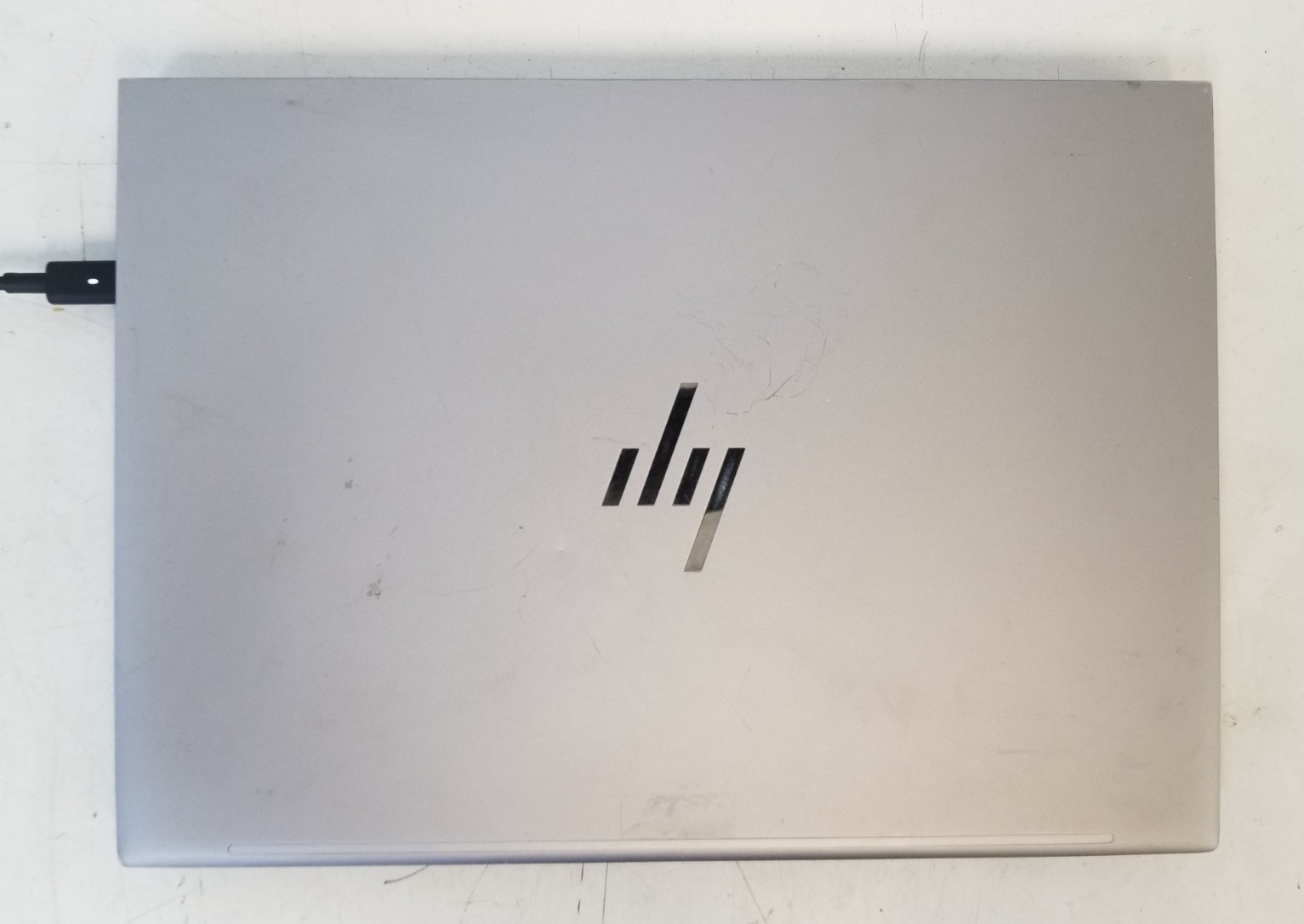 HP ZBook Firefly G11 14″ Core Ultra 5 135H 1.7GHz 16GB RAM NO OS NO SSD