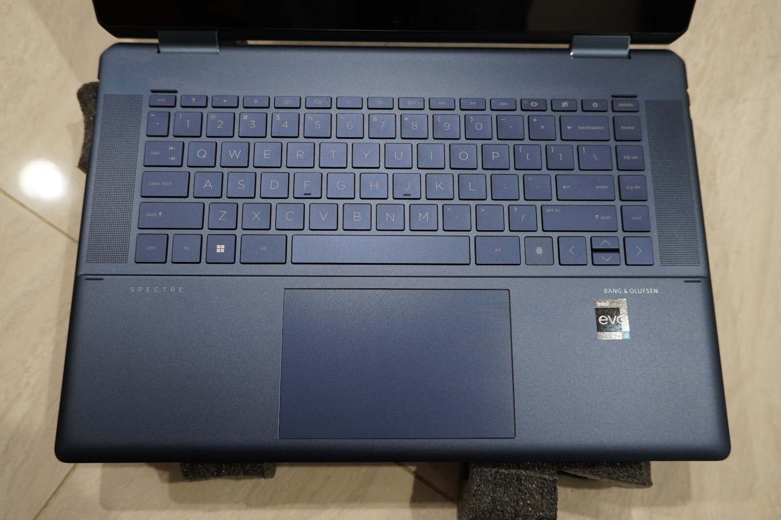 HP Spectre X360 16-f1013dx 16″ 12700H 16GB 512GB HP Pen Win 11 3K Nocturne Blue