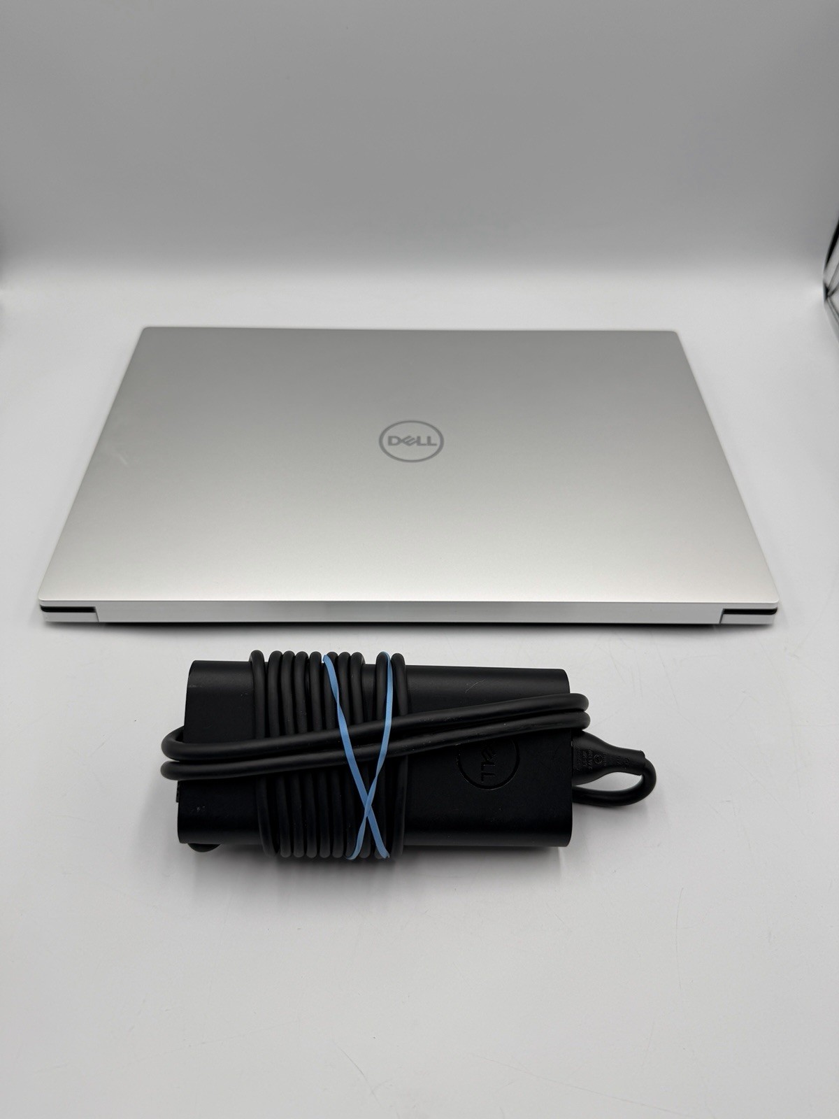 Dell XPS 15 9520 15.7″ Intel i7-12700H 32GB 1TB SSD RTX 3050 Ships Today !
