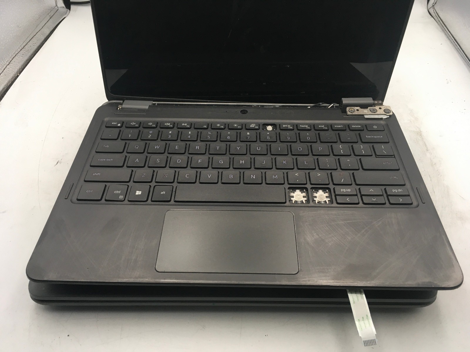 DELL LATITUDE 3120 – LOT OF 2 – FOR PARTS/REPAIR – Intel Celeron N5100 -READ- BB