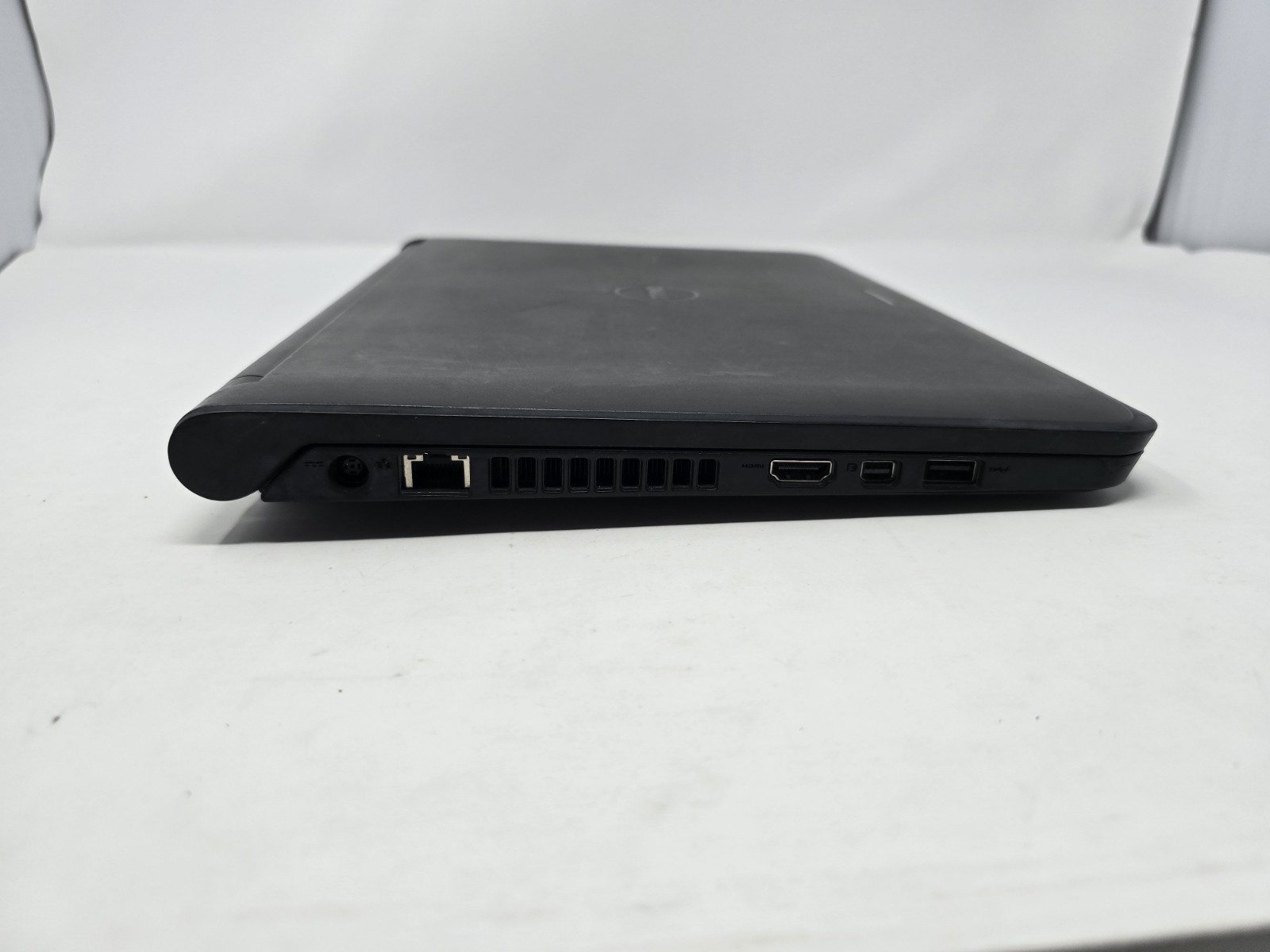 Dell Latitude 3340 Laptop Core i3-4005U 1.70 GHz 8 GB RAM NO HD NO OS #58