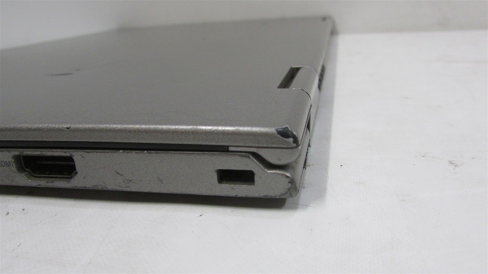 Lenovo Thinkpad X1 Yoga i7-8650U 1.9GHz 16GB RAM 256GB NVME 14″ W11 Pro COSM DMG