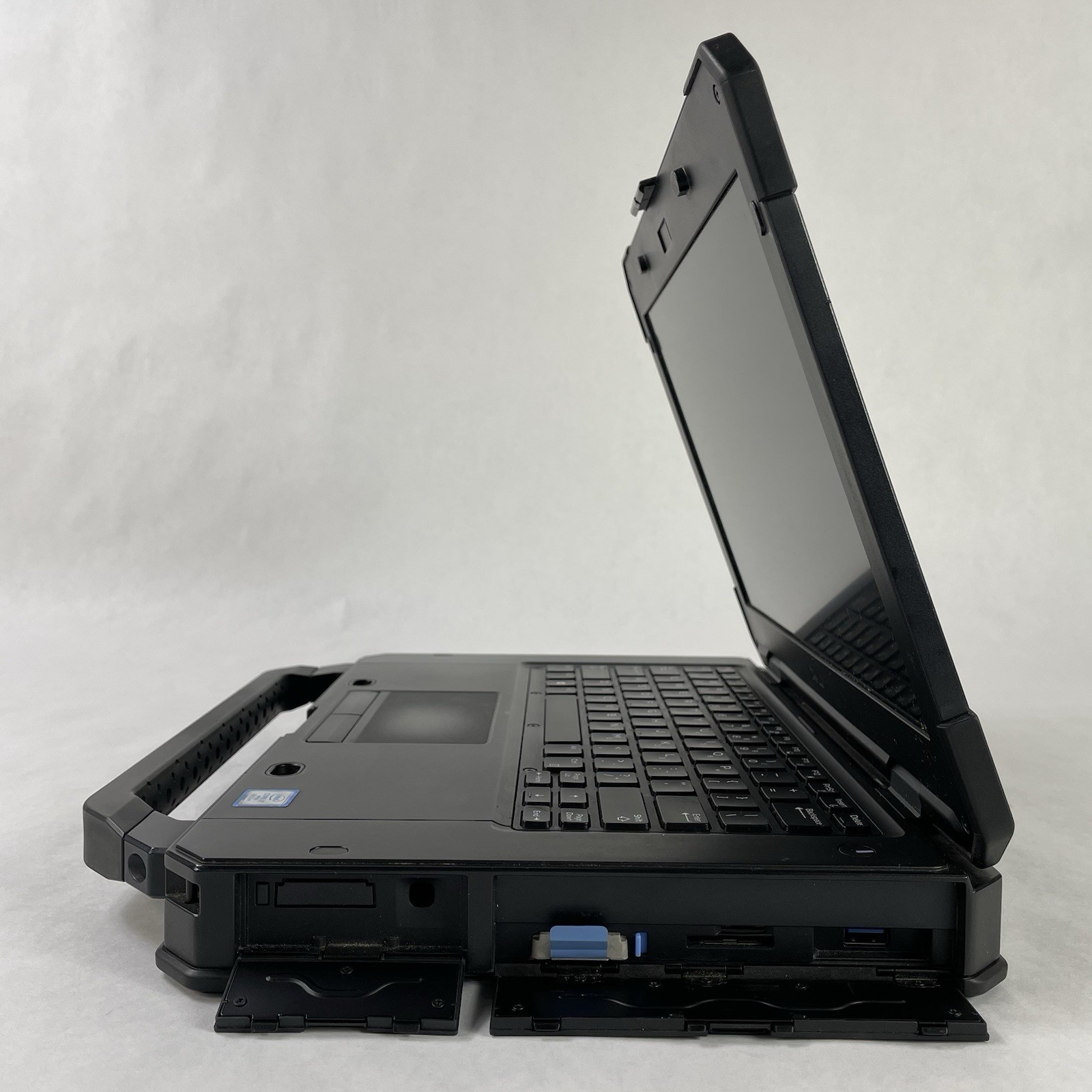 Dell Latitude 5424 14″ i7-8650U 1.90 GHz 16 GB RAM No SSD No OS No Batt READ