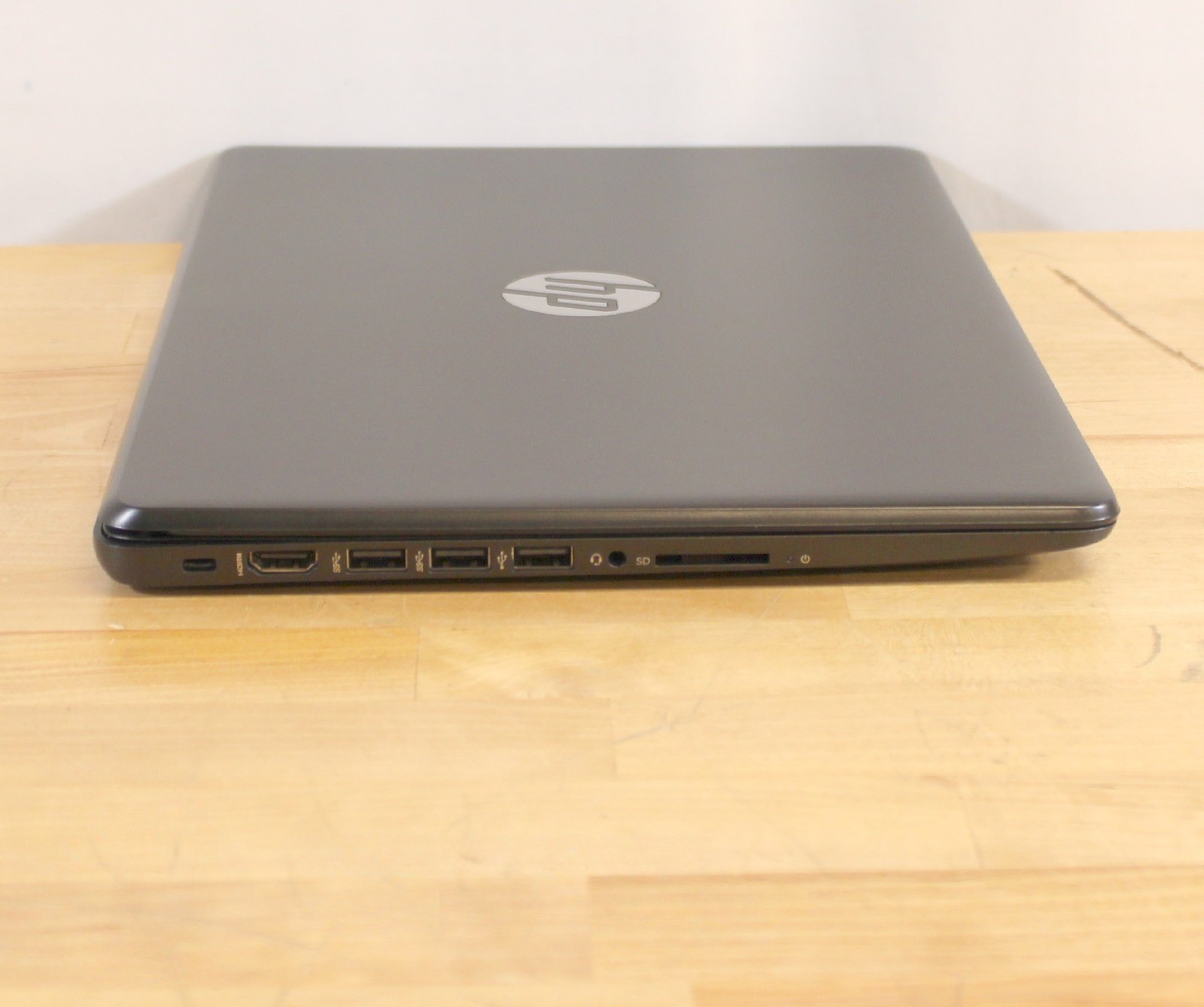 HP Stream 14-ds0013dx Radeon A4-9120 1.50GHz 4GB RAM (Integrated drive)