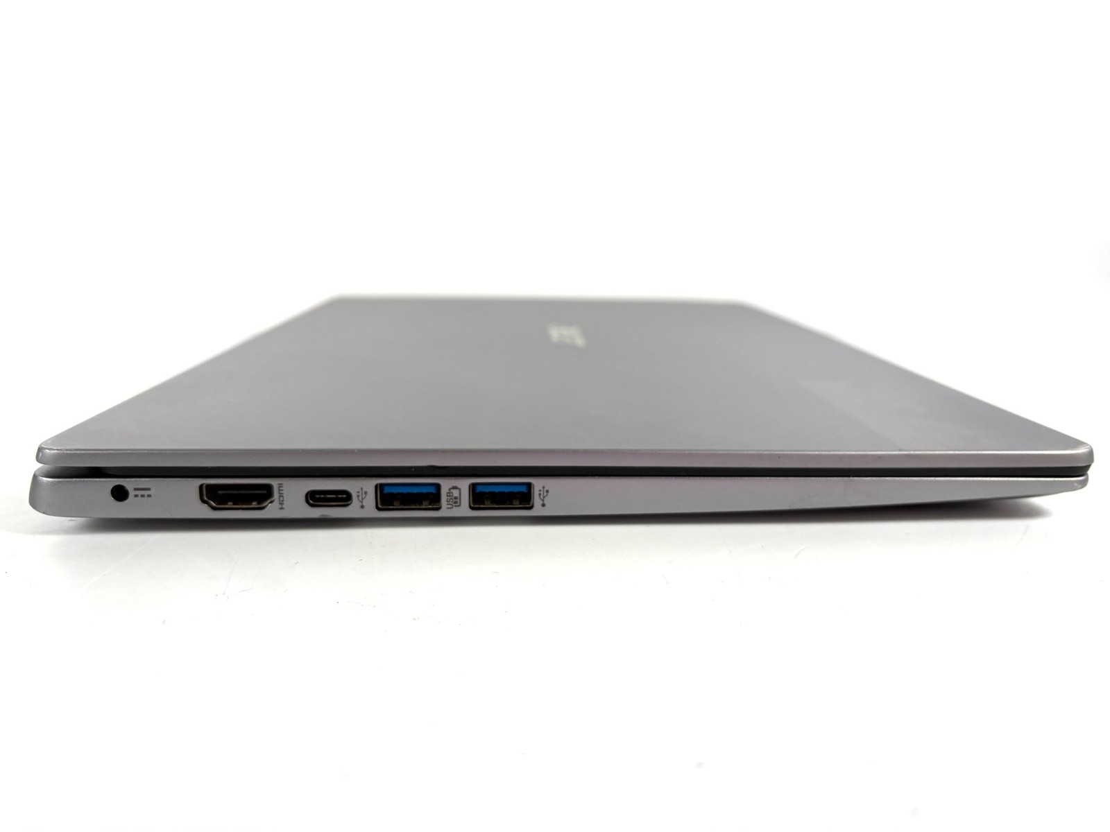 Acer Swift SF114-32 – 14″ FHD, 1.1GHz Pentium, 4GB RAM, 60GB eMMC, Windows 11