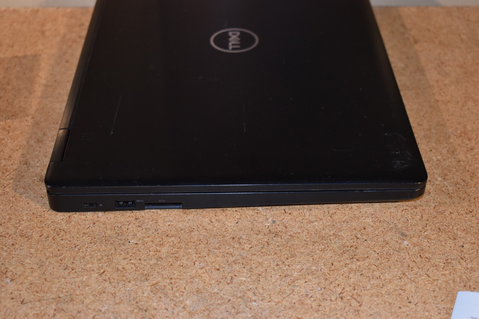 Dell Latitude 5590 Quad Core i5-8250U 1.6 GHz 8GB RAM 128GB SSD Windows 10 Pro