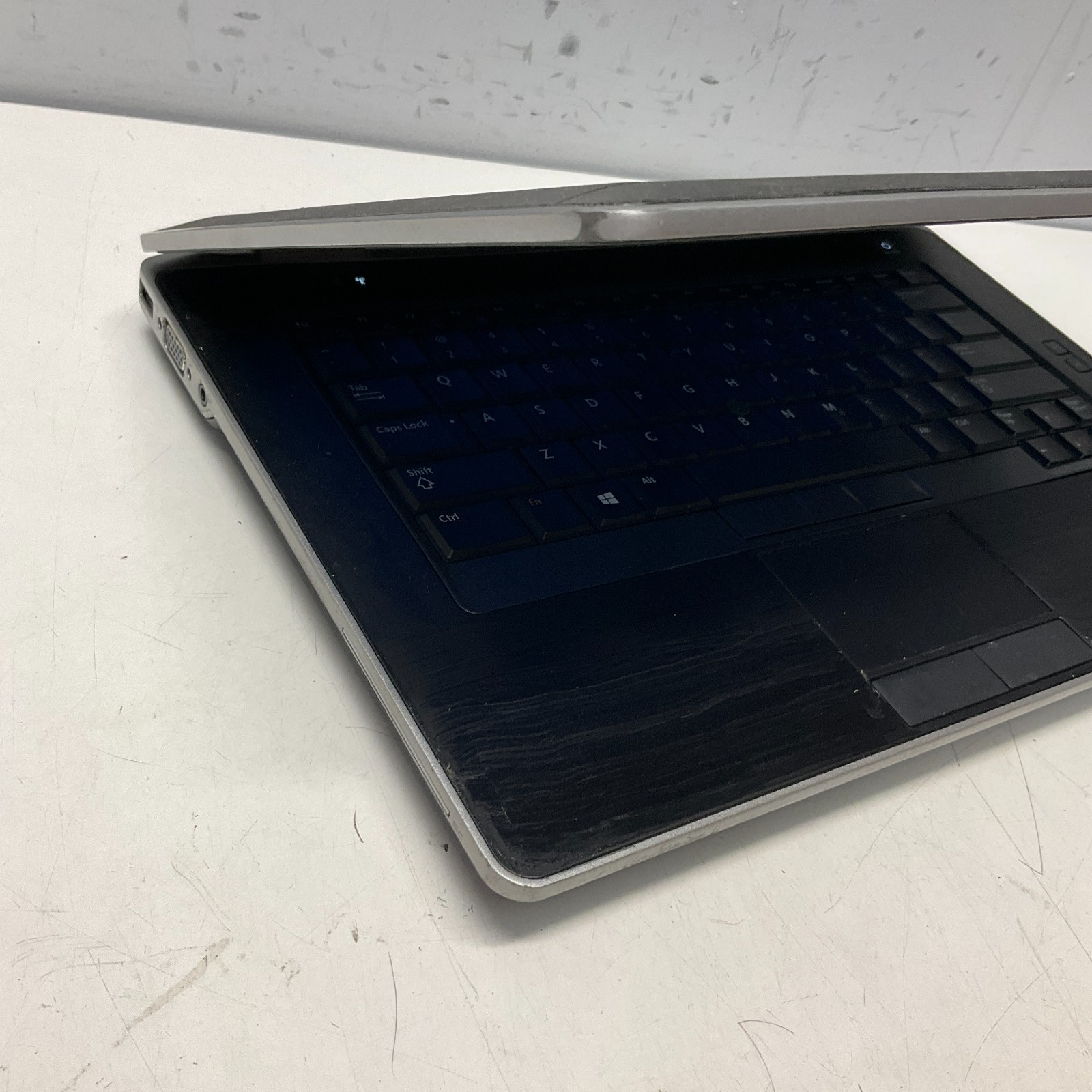 Dell Latitude E6430 Intel Core i5-3320M 2.60GHz 8GB RAM 256GB SSD Windows 10 Pro