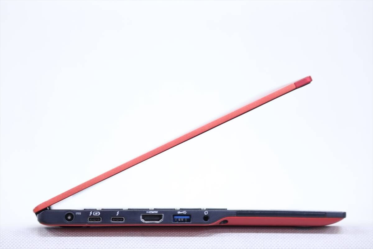 Fujitsu Lifebook U939/B Core i5 8365U 1.6GHz RAM 8GB SSD 256GB From JP