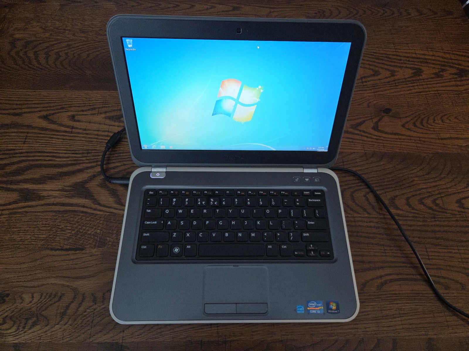 Dell Inspiron 5323 Intel Core i3-2367M 1.4 GHz 6 GB RAM 13″ 500 GB SATA HD Win7