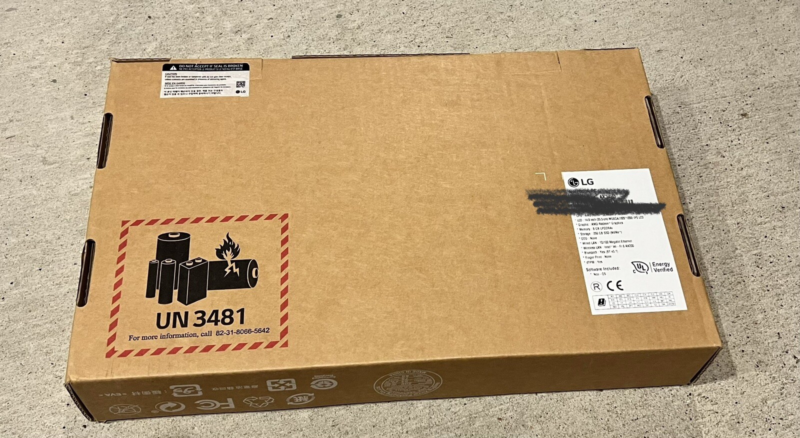 NEW LG Ultra PC 14UT70Q-G.AX34U1 14″ Laptop Notebook 8GB RAM 256GB SSD Ryzen 3