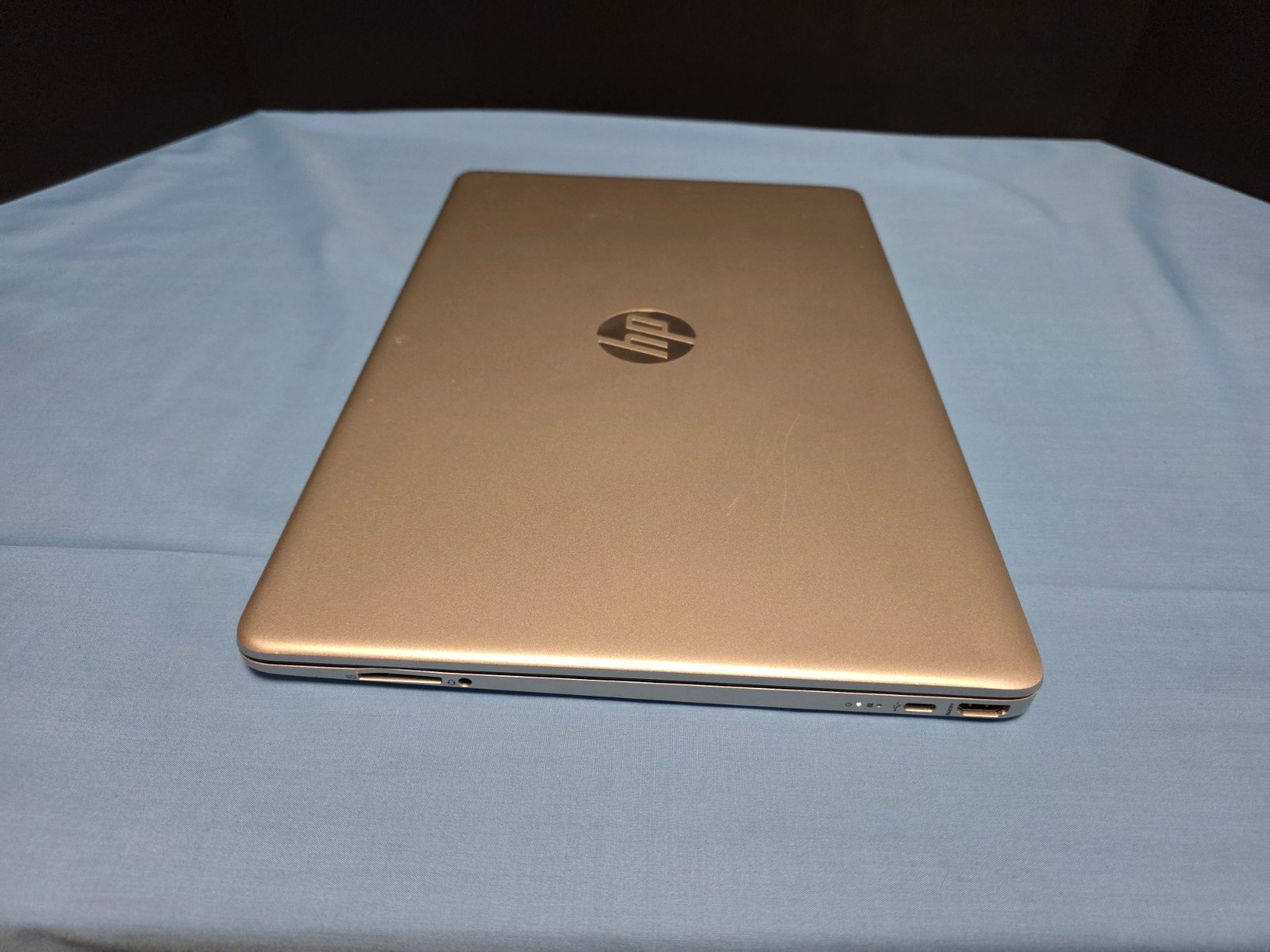 LOT OF 2 – HP LAPTOP 15 DYL1032 i3-1005G1 8GB NO HDD