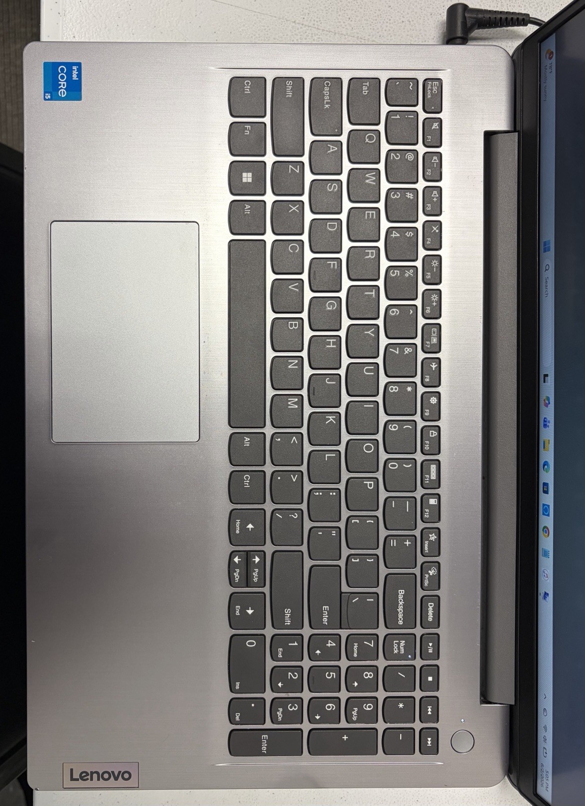 Lenovo Ideapad 3 i5 (15.6 Screen) 8GB w/ Charger