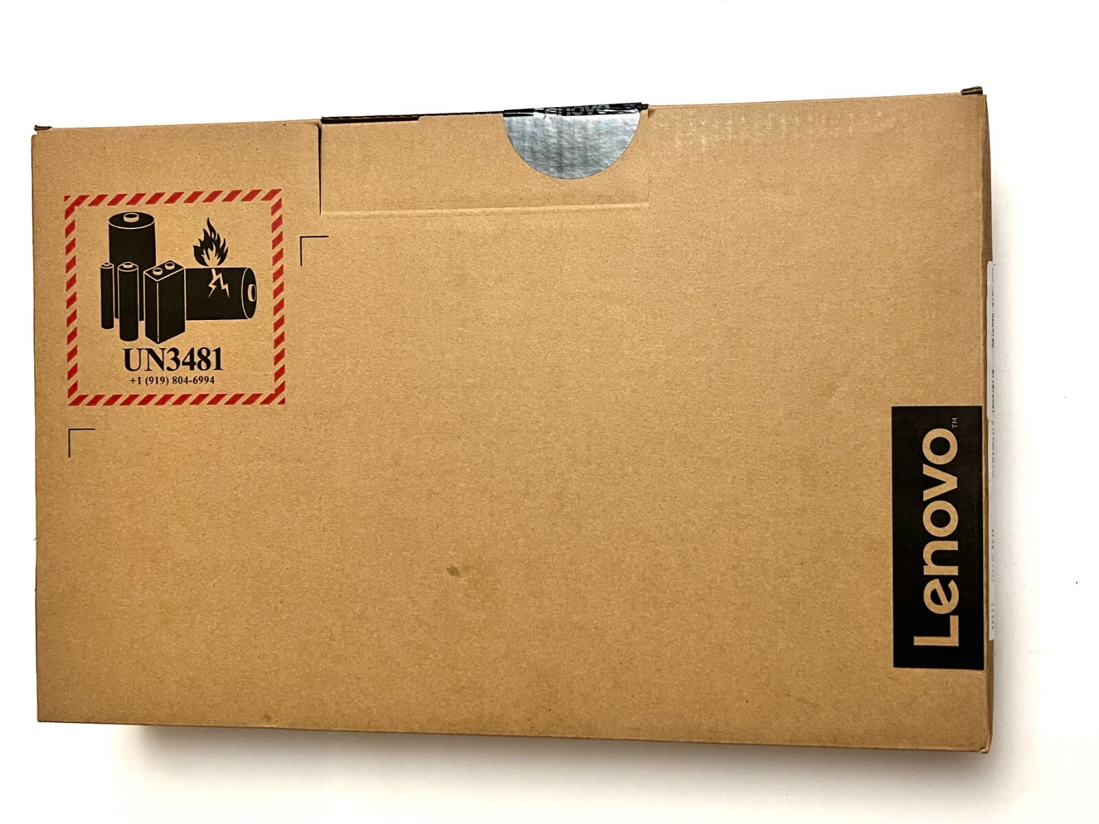 Lenovo V14-llL i5 8gb 256gb WIN 10 PRO 82C401JHUS BNIB