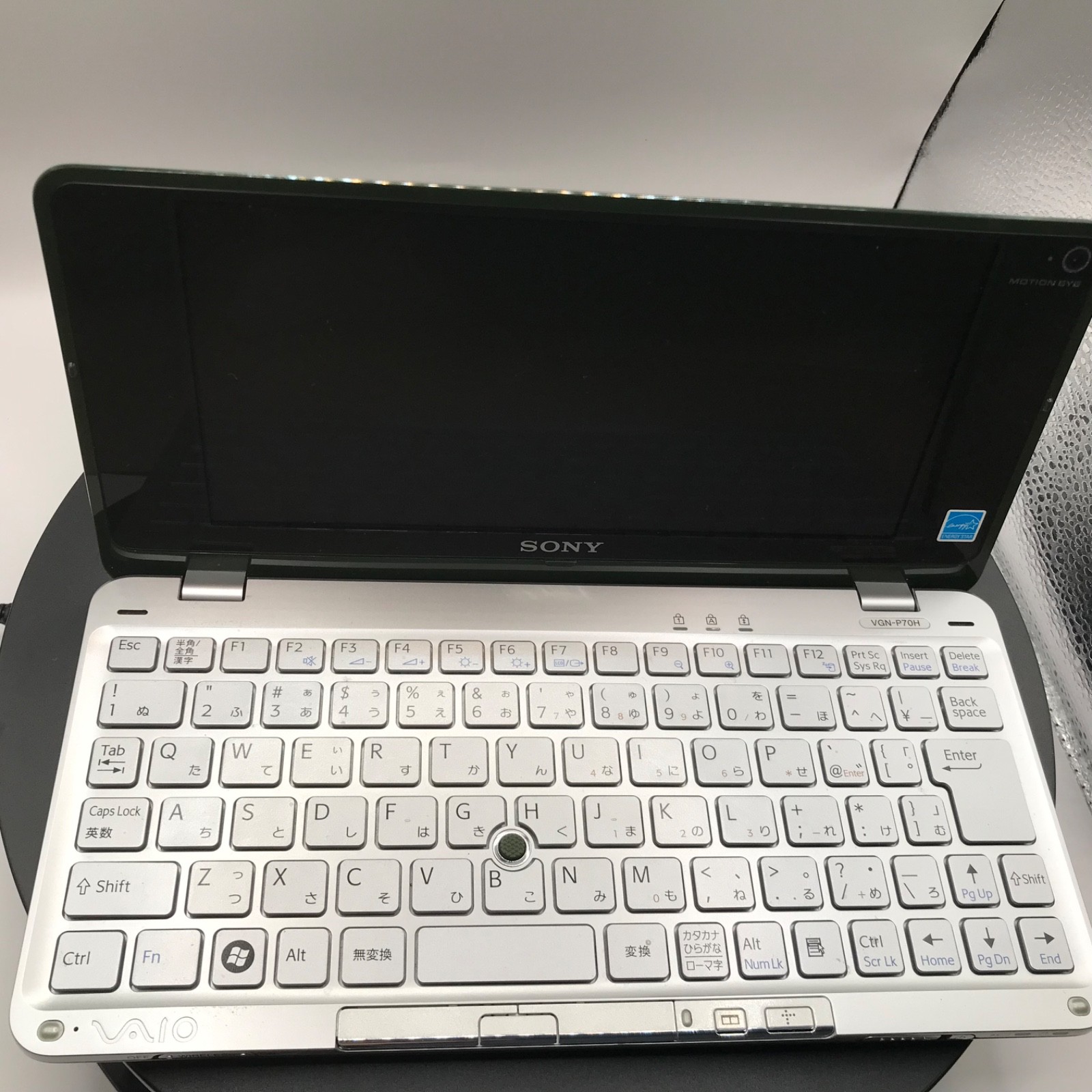 SONY VAIO type P White VGN-P70H RAM 2GB Intel Atom Z520 1.33GHz Vista Home Basic