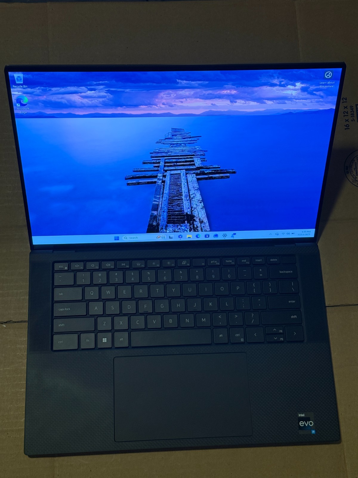 Dell Xps 9530 i9-13900h 64gb DDR5 Ram 4070 RTX GPU 1tb SSD 15.6″ OLED 3.5K Win11