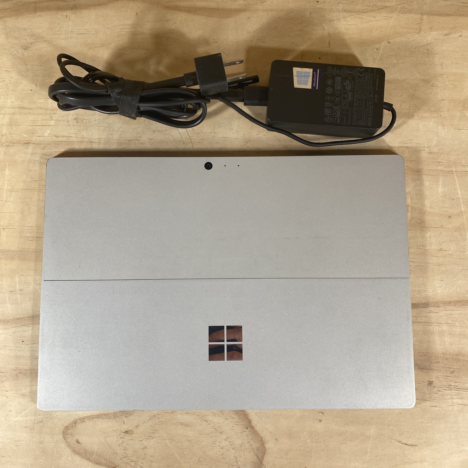 Microsoft Surface Pro 4 Intel i5-6300U @ 2.4GHz 8GB LPDDR3 RAM 256GB SSD WIN 11