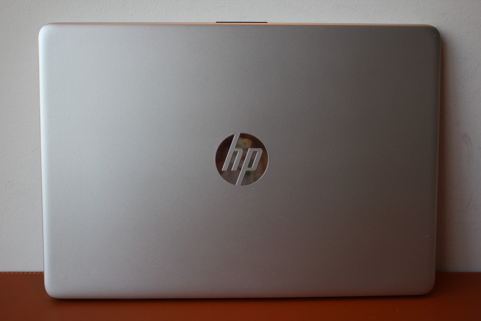 HP 14-fq0028ca AMD 3050U 2.3Ghz 8GB DDR4 256GB SSD 14″ Laptop – Silver