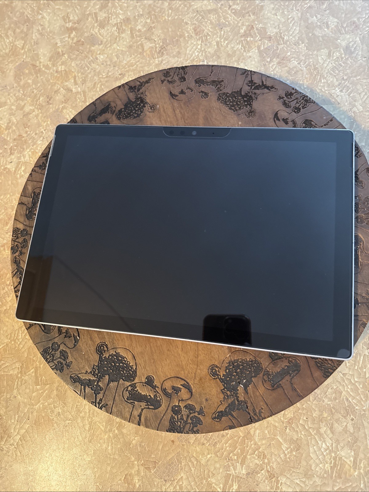 Windows 10 Surface Pro 128GB Excellent Condition: Includes Keyboard +Mouse+Case