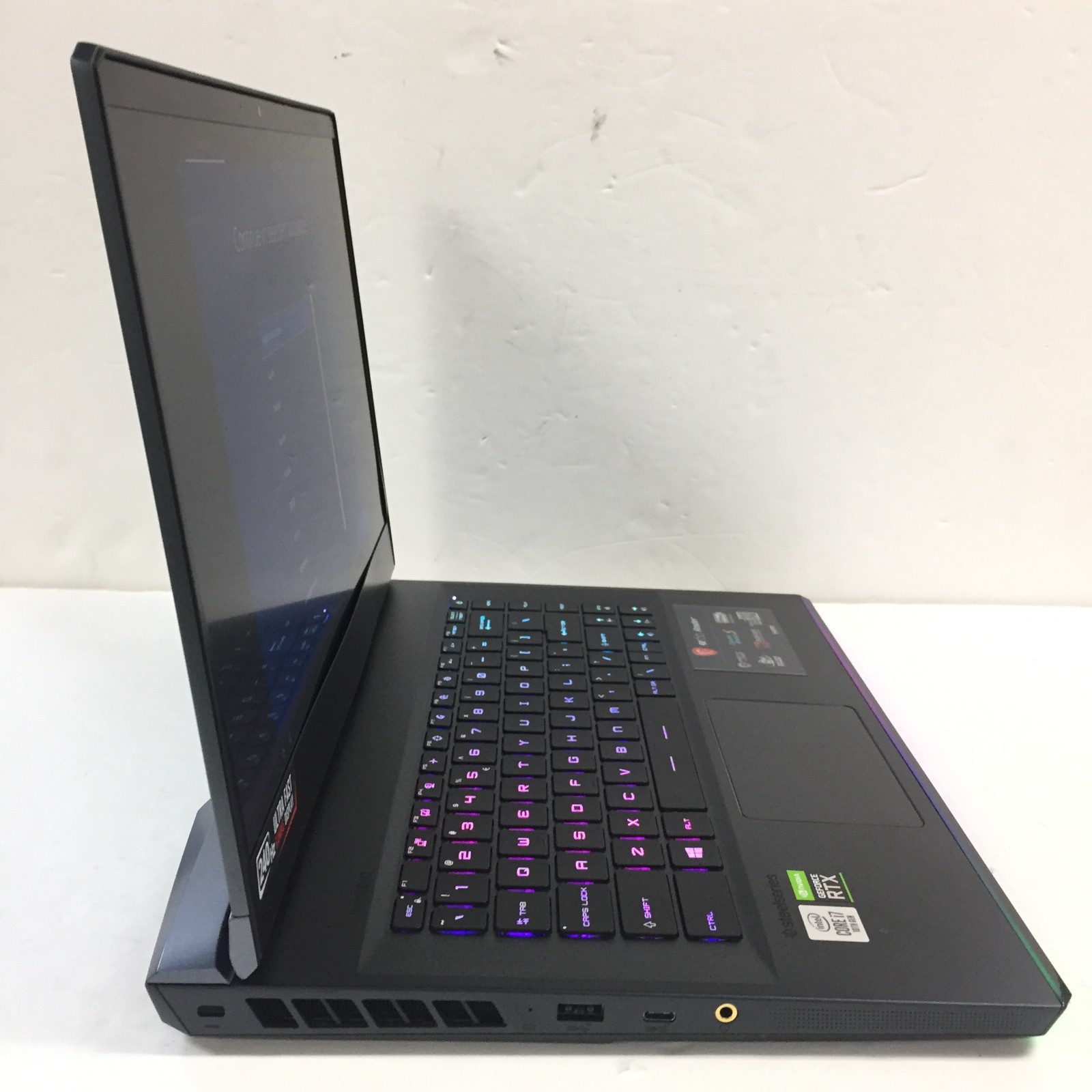 MSI GE66 Raider 10SF-285 15.6 Gaming Laptop/i7-10875H/16GB/512GB SSD/RTX 2070