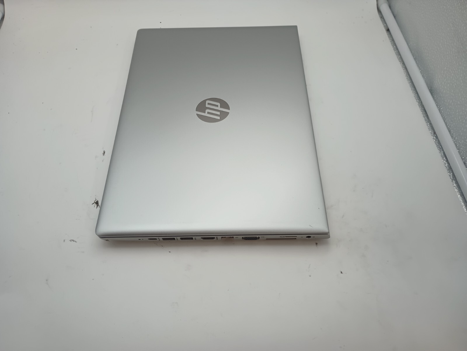 ProBook 645 G4 w/charger.Ryzen 5 Pro(4cores)8GB.256GB SSD.14″.Radeon.Nice!!