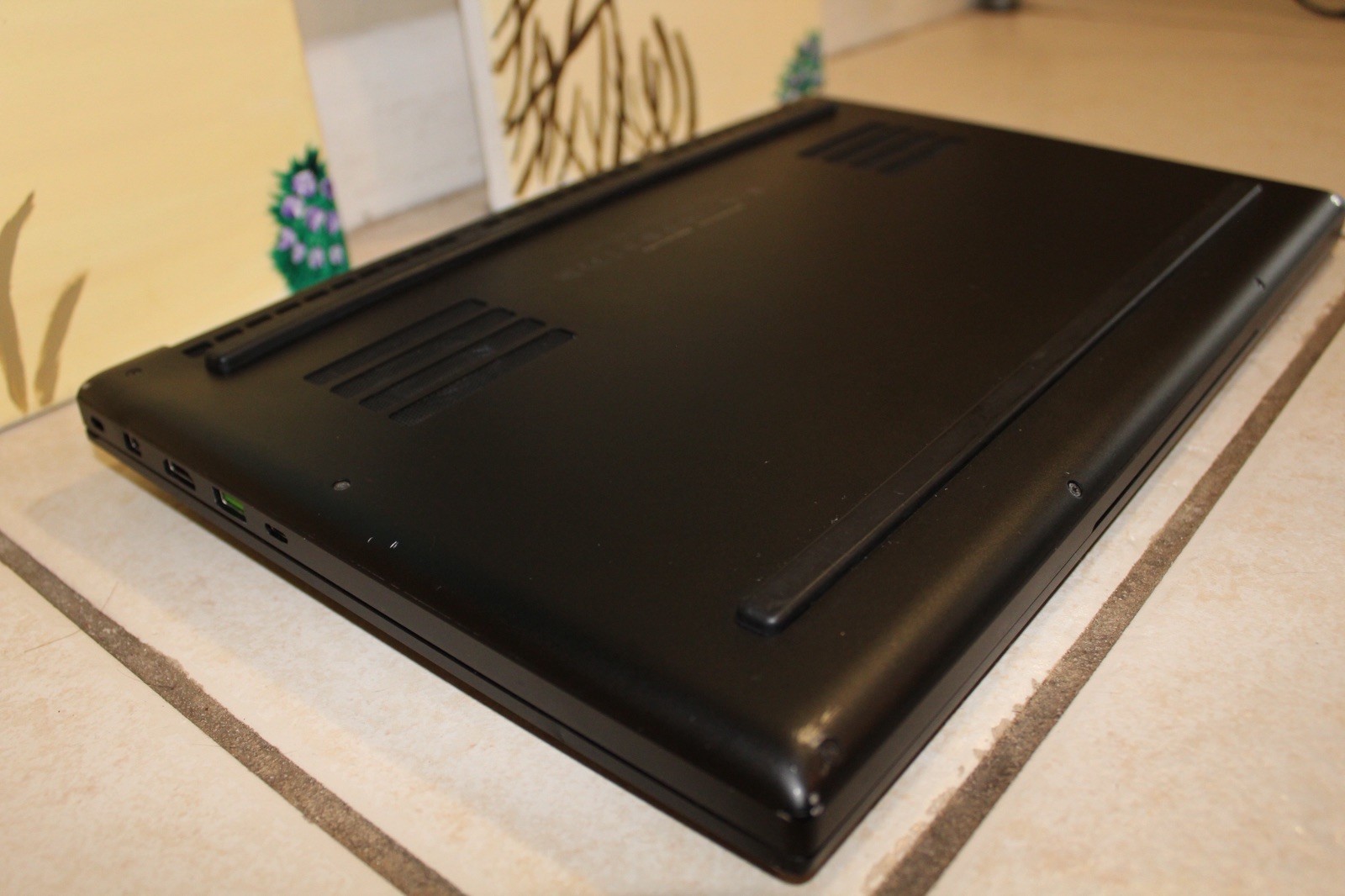 Razer Blade 15 Base 2019 Intel i7-9750H 16GB 512GB RTX™ 2060