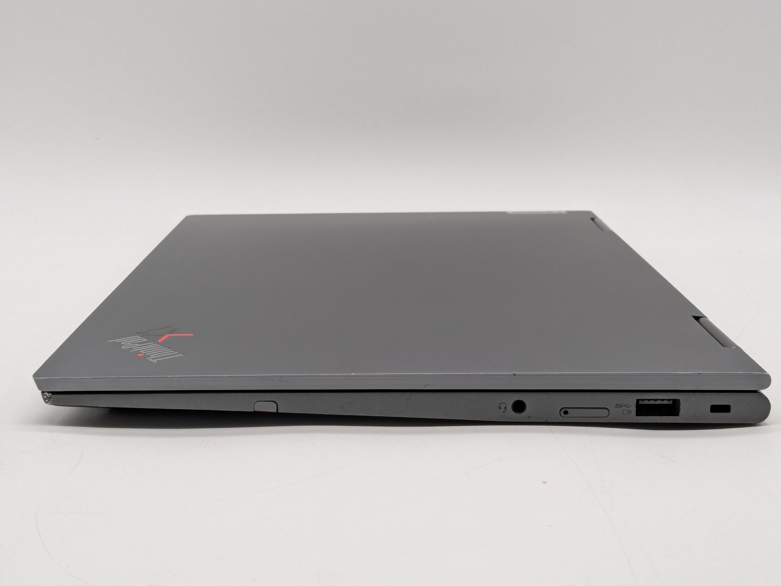 ThinkPad X1 Yoga Gen 6 2-in-1 14″ FHD+ Touch I7-1185G7 256GB 16GB W11P 4G *READ*