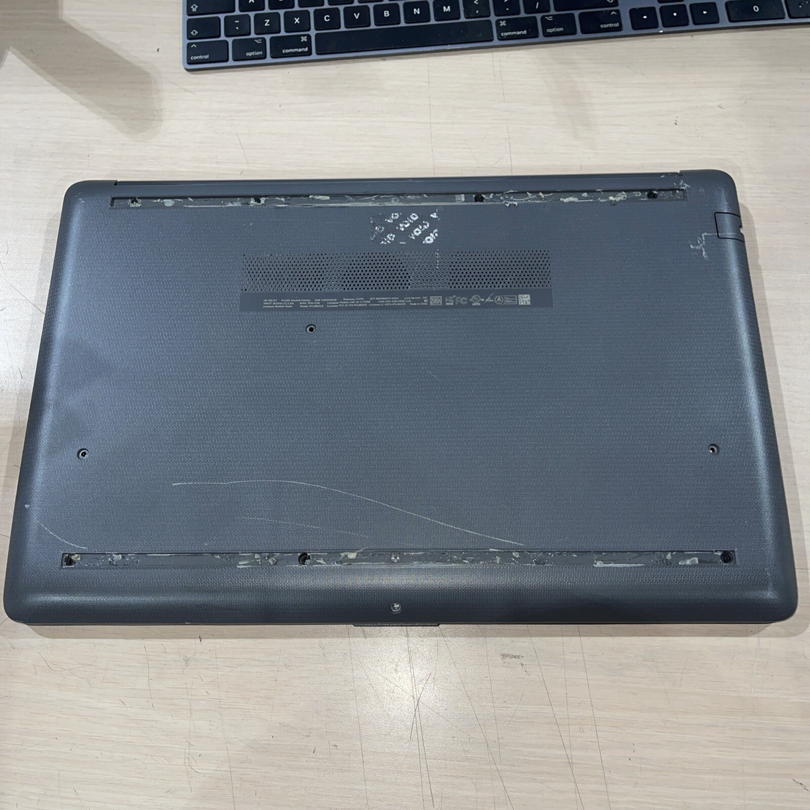 Hp 255 G7 Notebook AMD A4-9125 Radeon 4GB RAM NO HD !