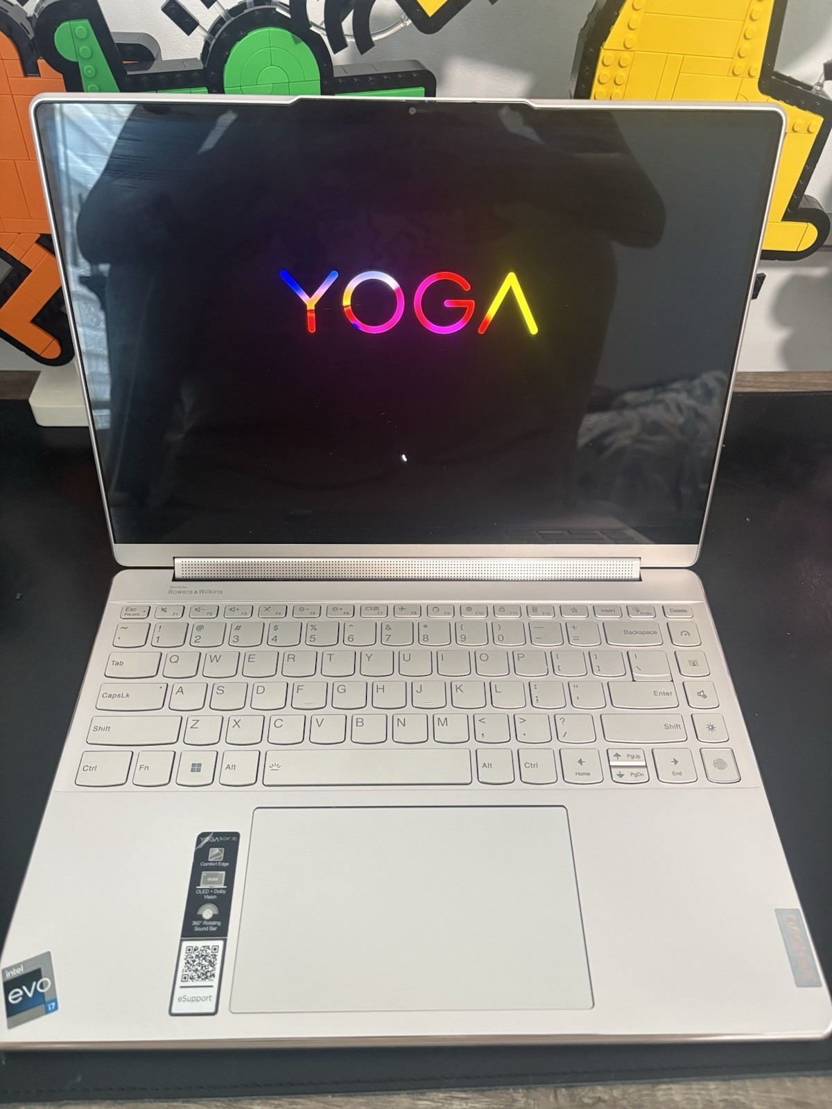Lenovo Yoga 9i 14IRP8