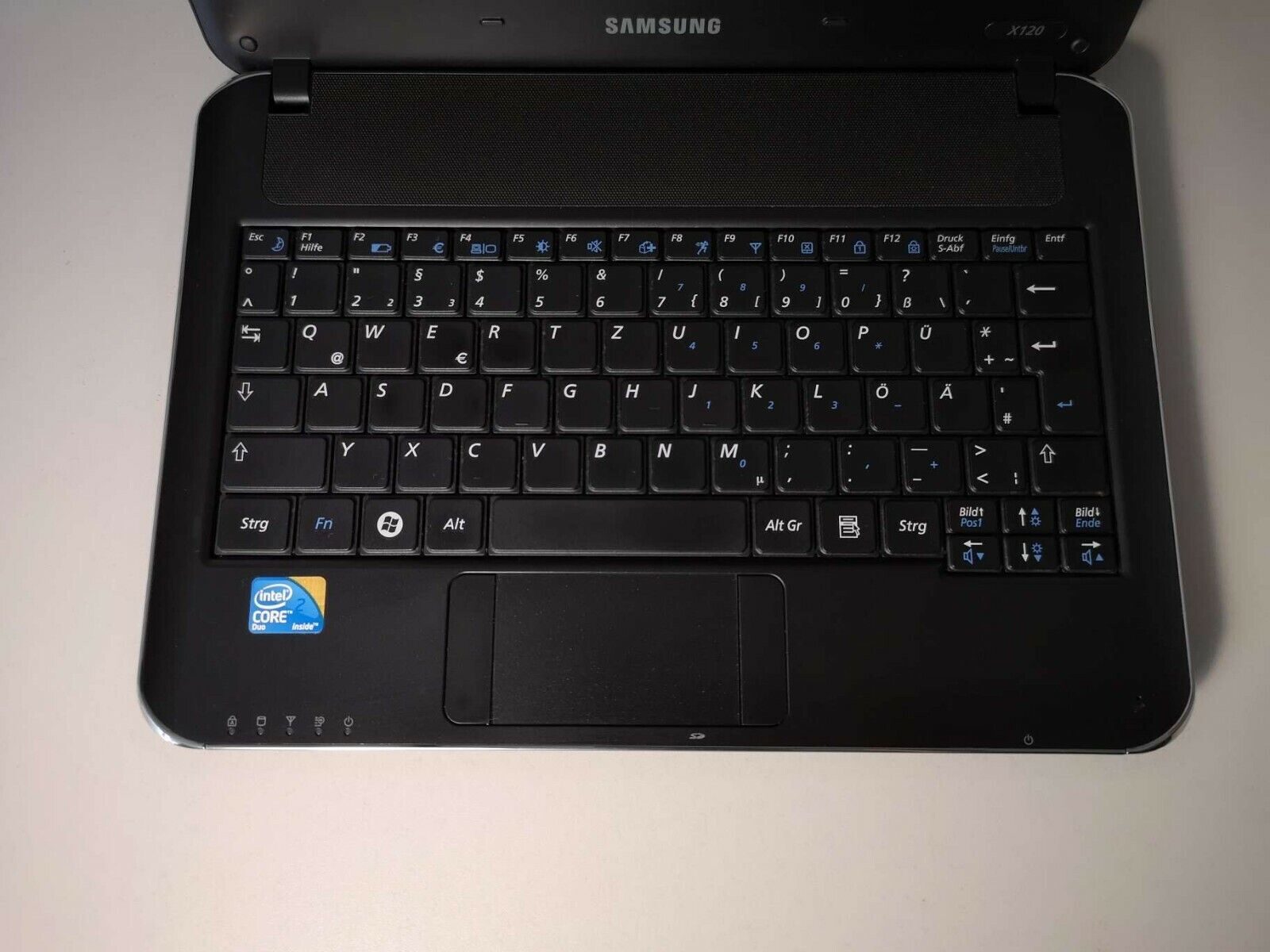 Samsung NP-X120 11.6” HD 4GB/500GB HDD C2D U7300 1.3Ghz HDMI Win7 Professional