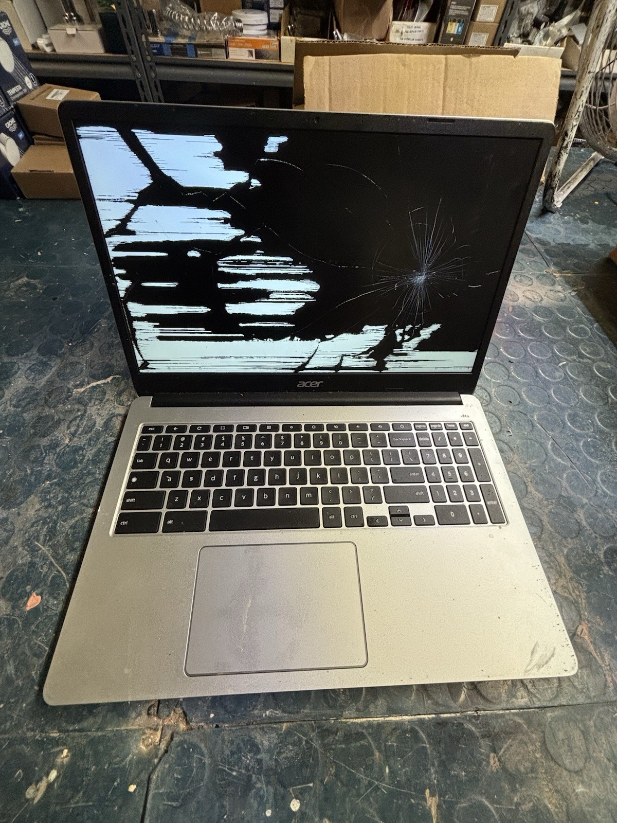 Broken Acer Chromebook 315 CB315-4H 15.6″ Celeron N4500 4GB RAM 64GB SSD READ
