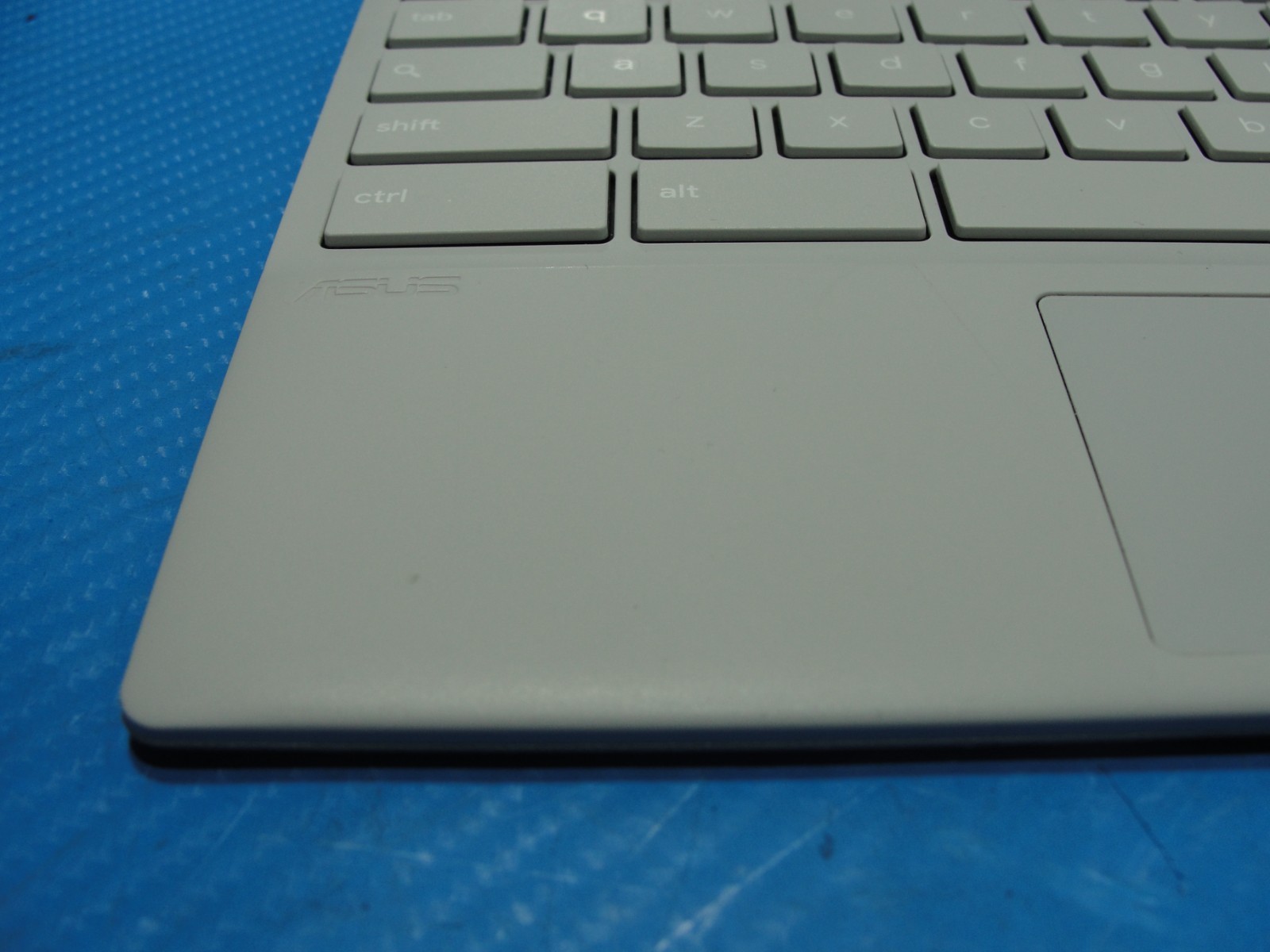 ASUS Chromebook CM30 Detachable 10″ Mediatek Kompanio 520 2.05GHz 4GB 64GB eMMC