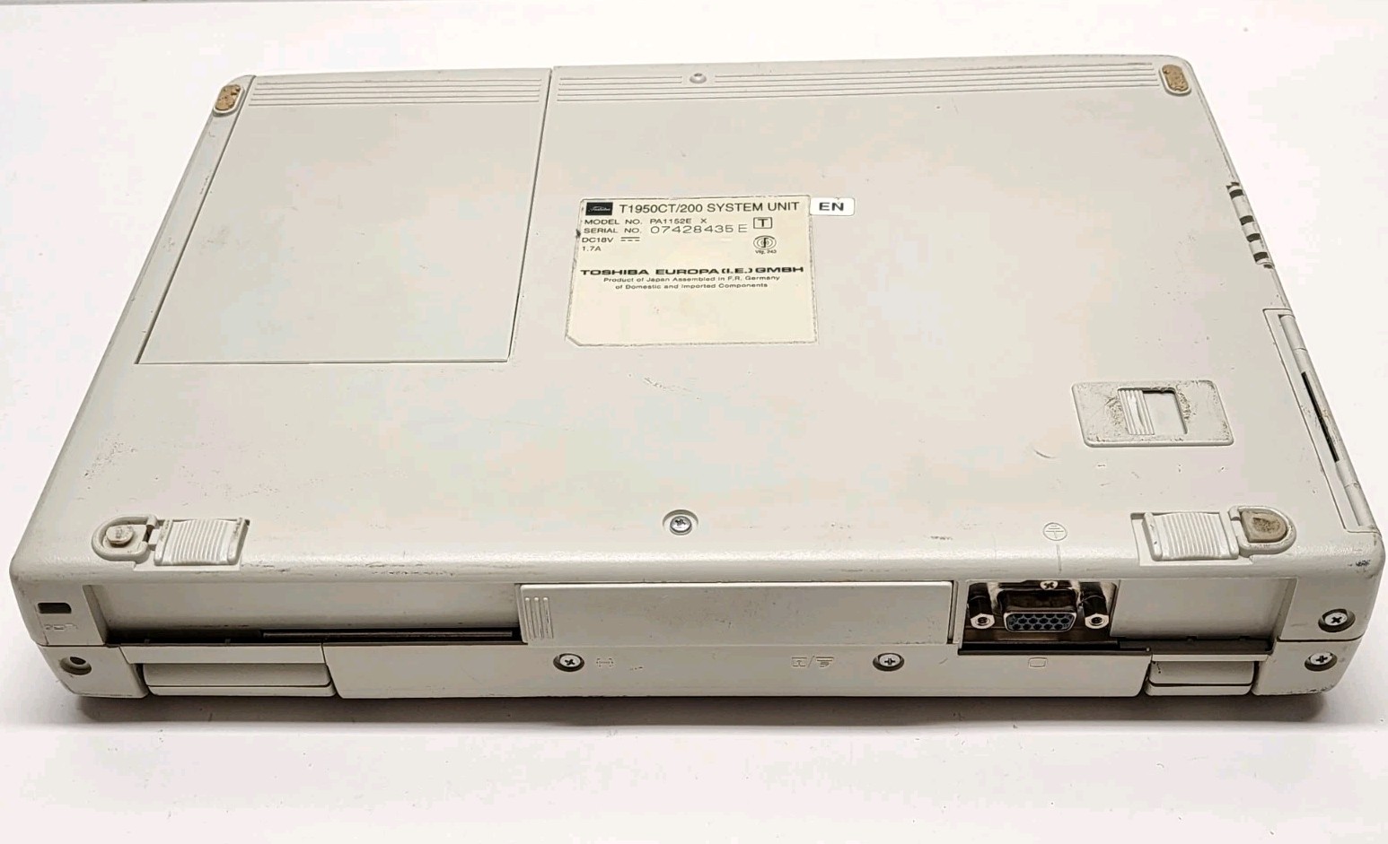 Vintage Toshiba Laptop T1950CS/200 Model PA1152E UNTESTED