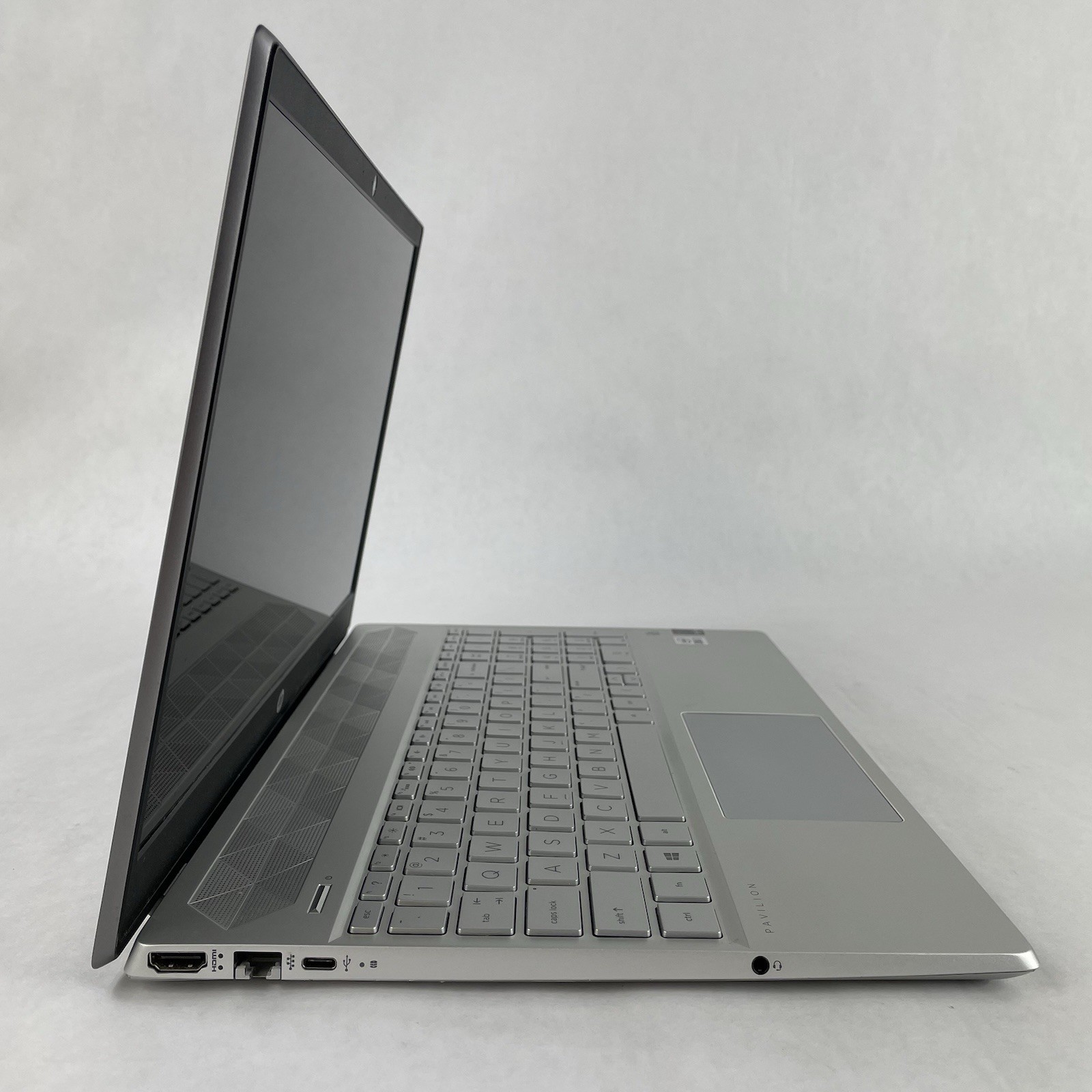HP 15-cs3067st 15.6″ i7-1065G7 1.30 GHz 8 GB RAM No SSD No OS – READ