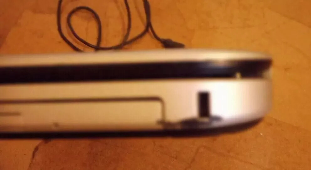 Retrogaming setup Dell Inspiron 5535 5th w/Radeon 6GB 512GB HD & Win10 lite