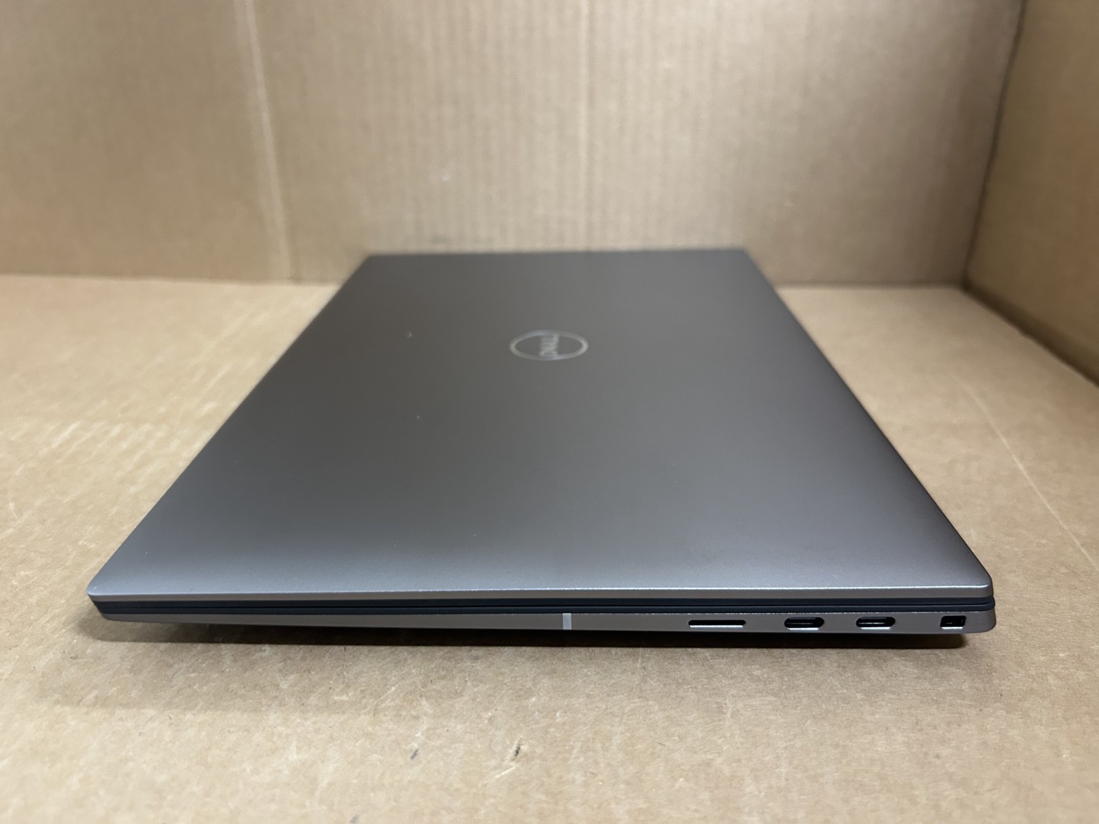 Dell Precision 5490 14″ Laptop Intel Ultra 7 165H 32GB DDR5 1TB RTX 2000 ADA