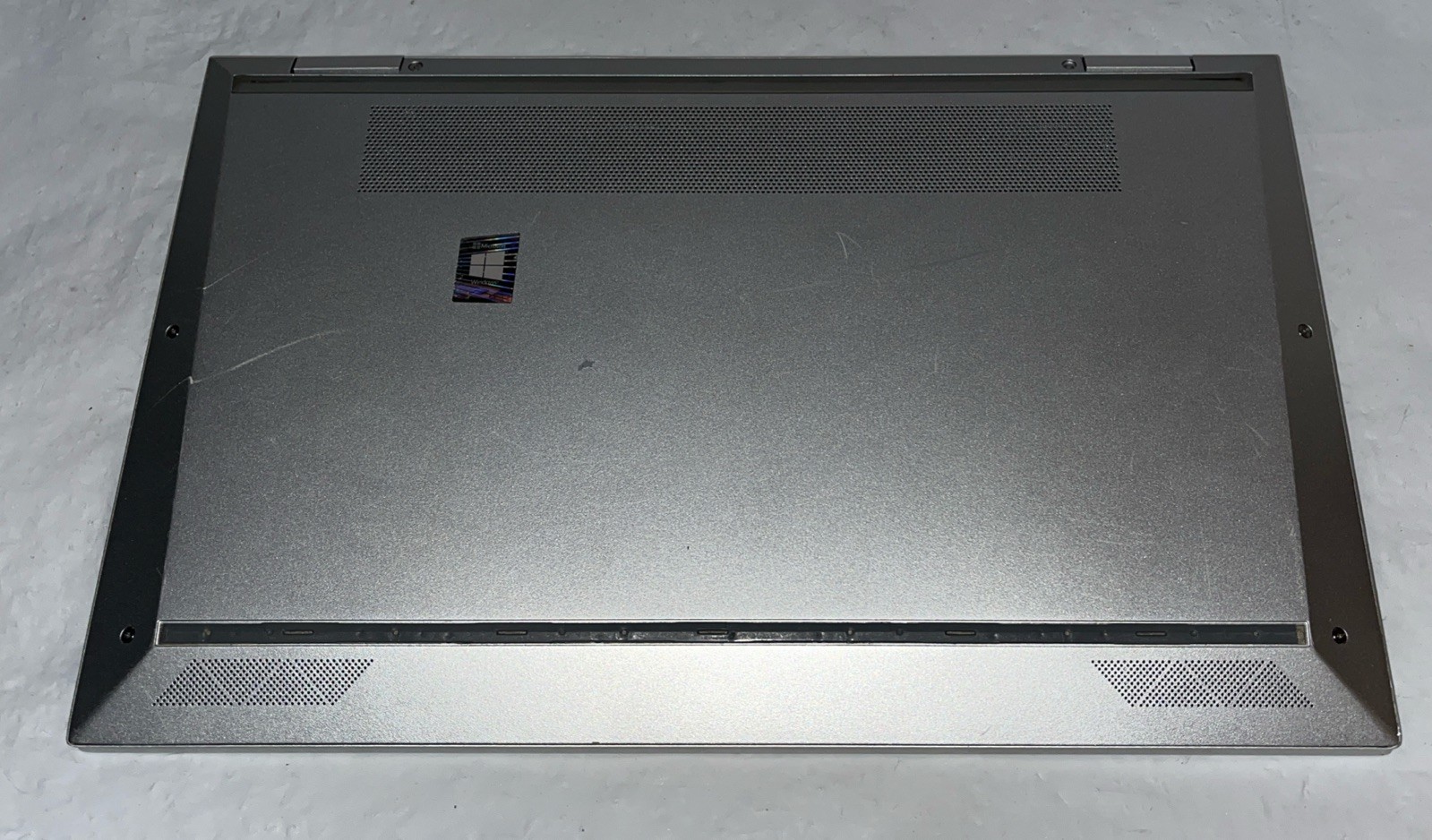 HP EliteBook x360 1040 G8 14″ i5-1135G7@2.4GHz, 16GB RAM, 250GB M2, W11P *READ*