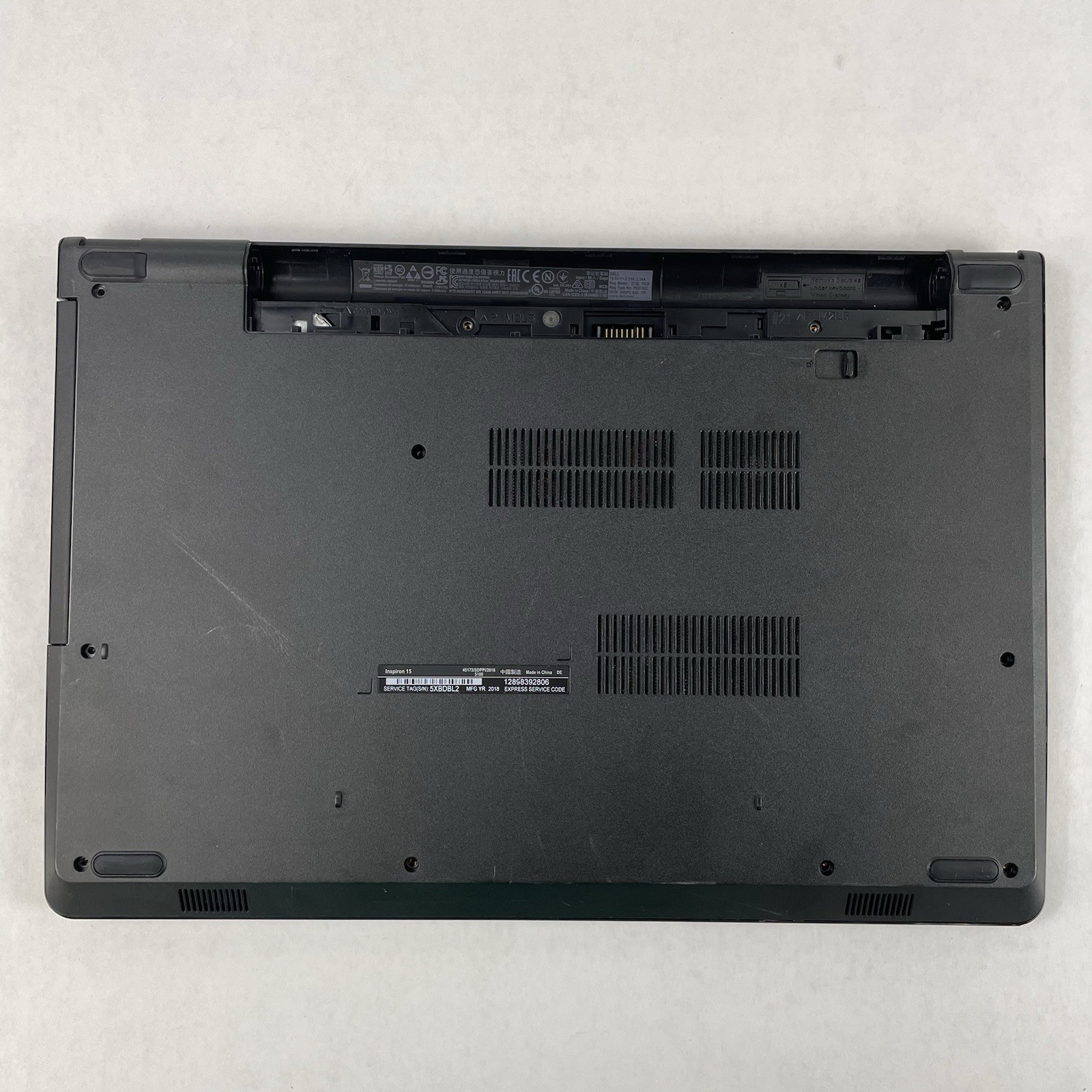 Dell Inspiron 3576 15.6″ i5-8250U 1.60 GHz 8 GB RAM No SSD/OS/AC/Batt