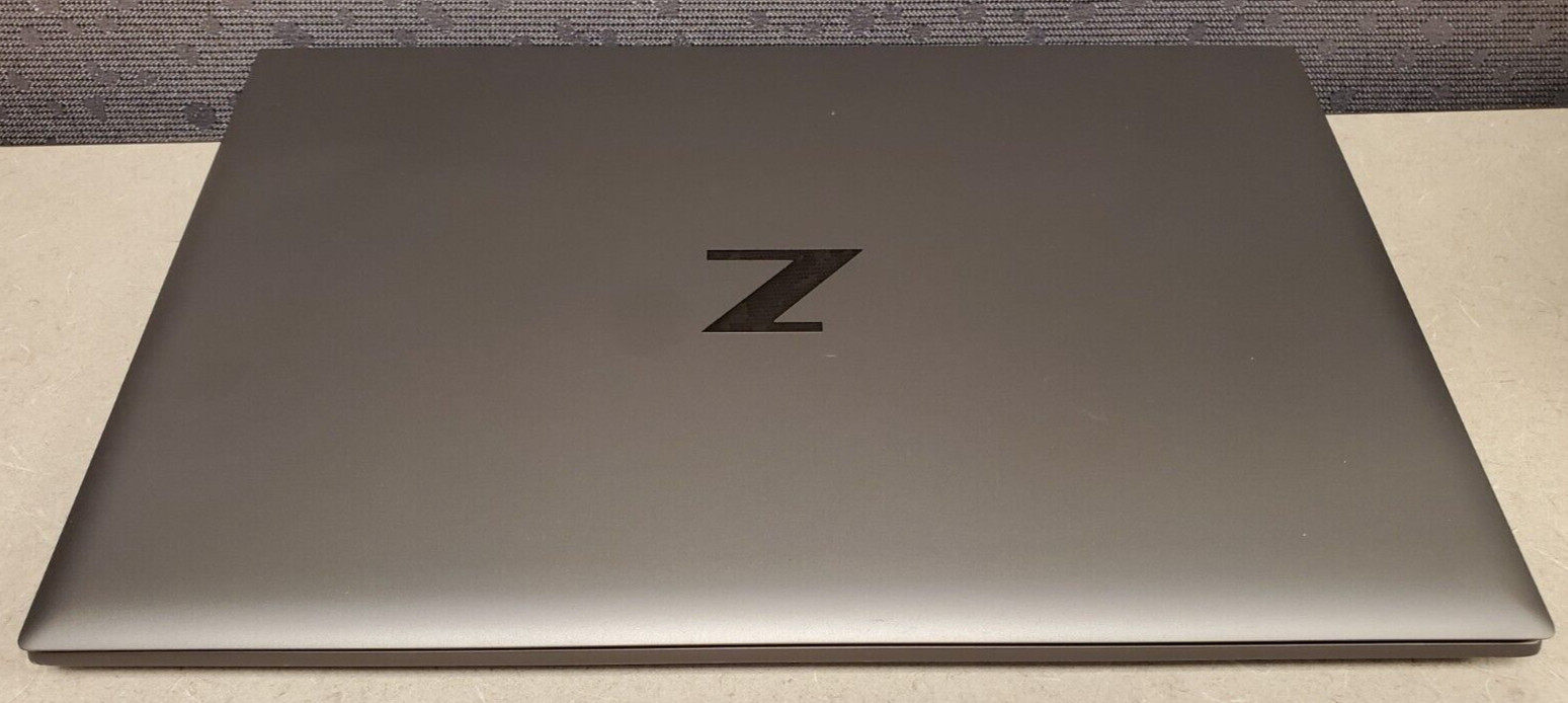 HP ZBook Firefly 15″ G8 w/power adapter