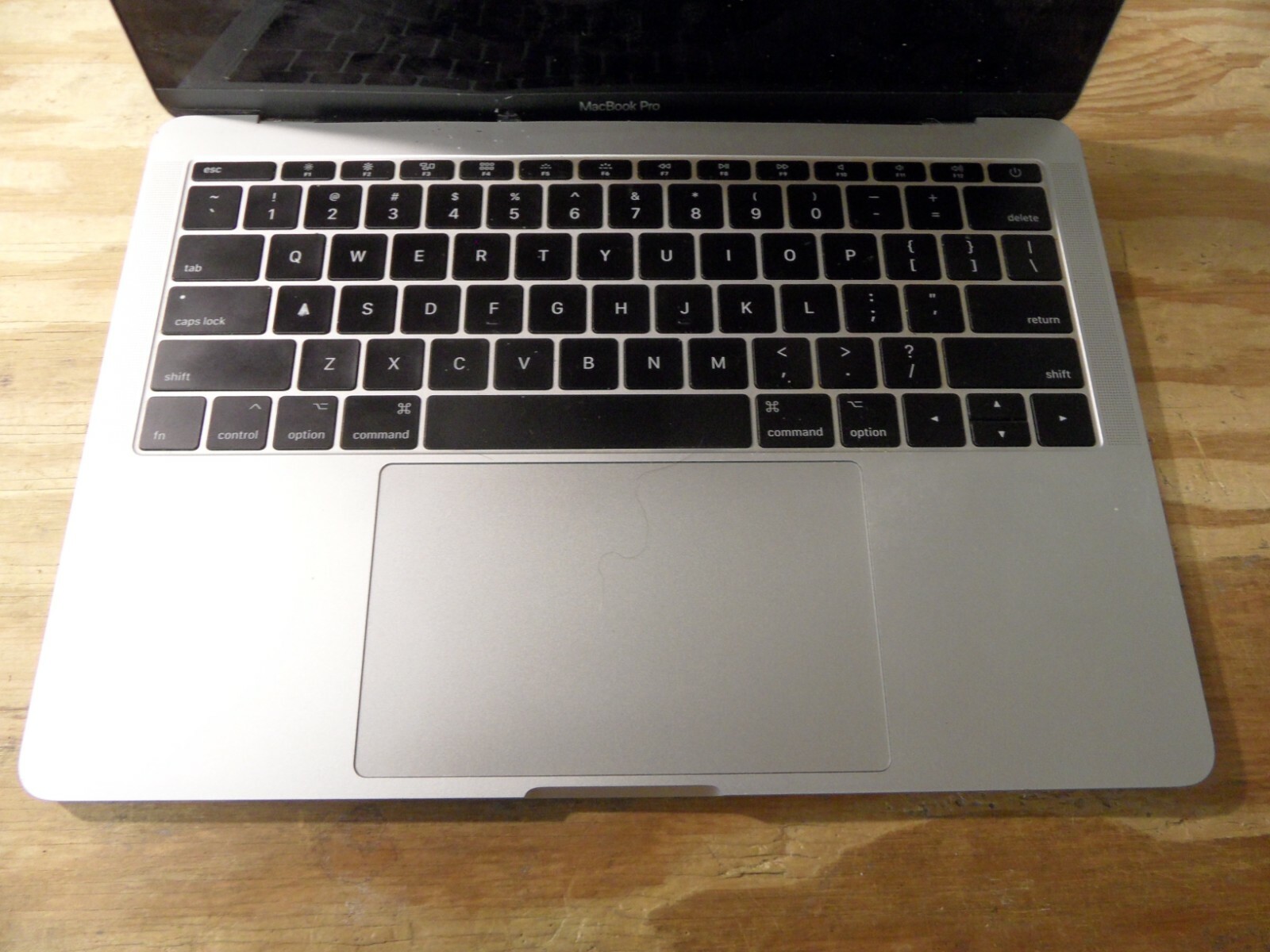 Mid 2017 13″ Retina 4 Parts Extensive Damage See Pics Turned On Lit Screen A1708