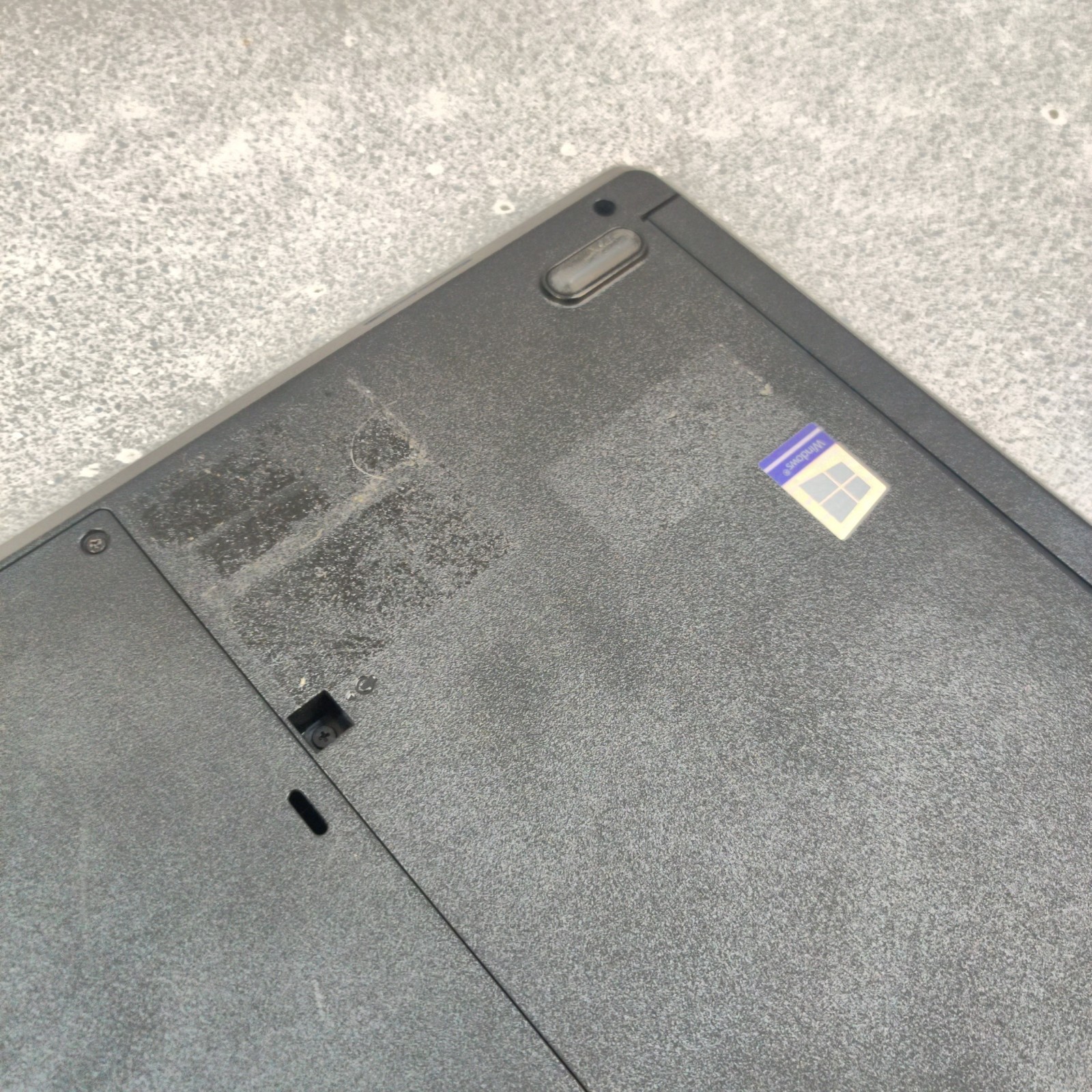 Lenovo Thinkpad L570 Intel Core i5-6200U, RAM 16GB, NO SSD/OS/AC ADAPTER Used